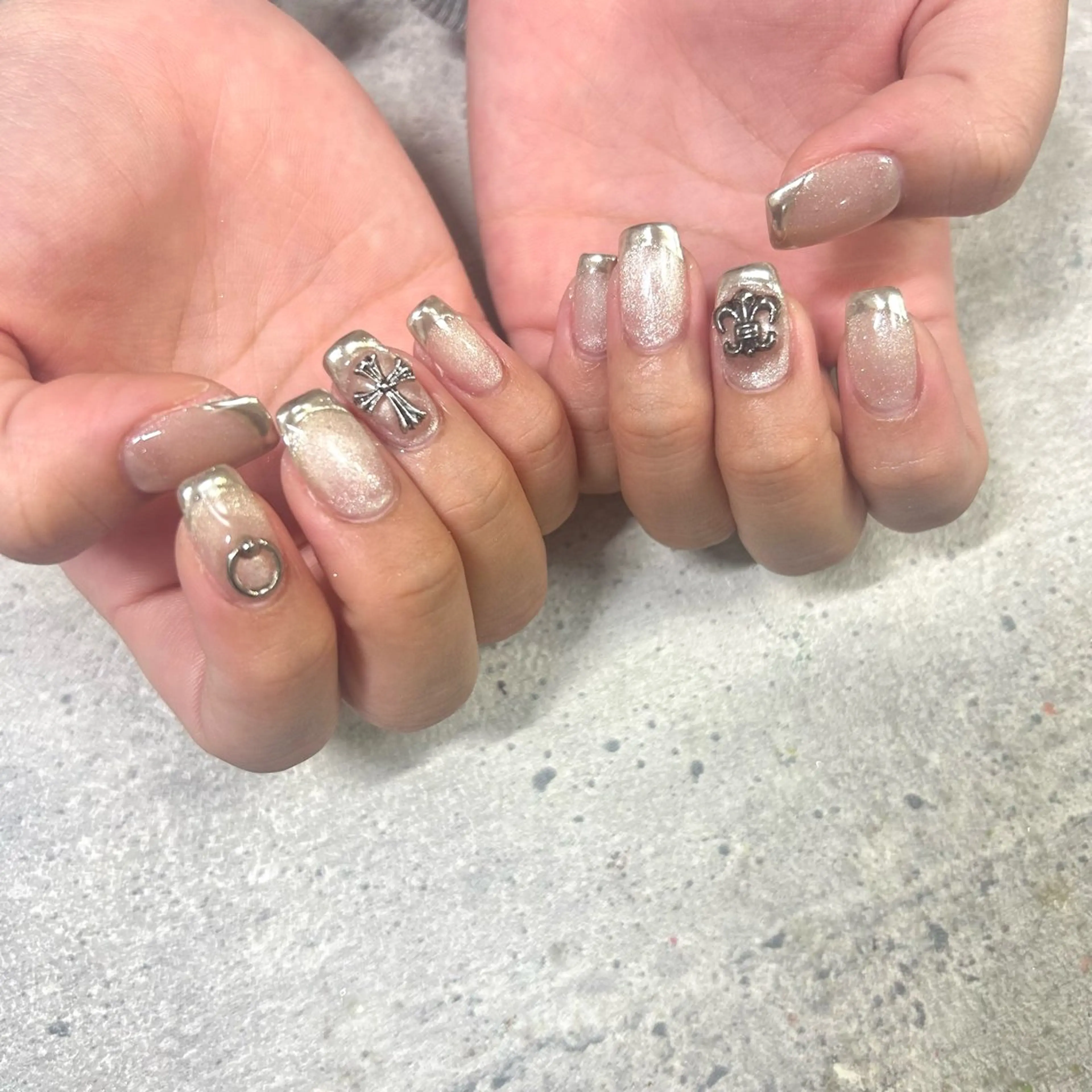 ネイル 今福鶴見ネイル 8(ｴｲﾄ)のネイルデザイン