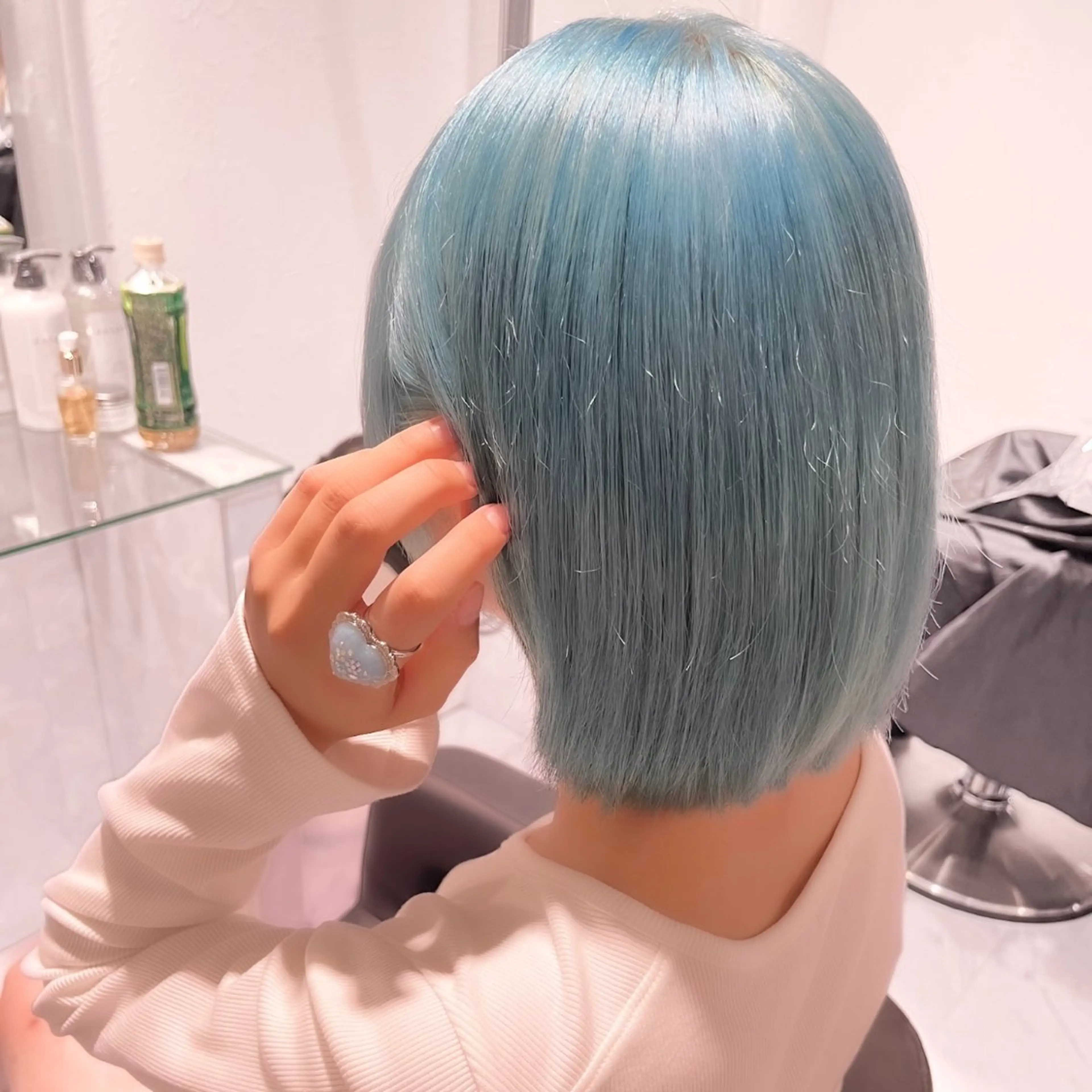 ショート カラー ヘアカラー トリートメント ヘッドスパ ヘアセット 🫧うる艶トレンド 🫧透明感カラーのヘアスタイル