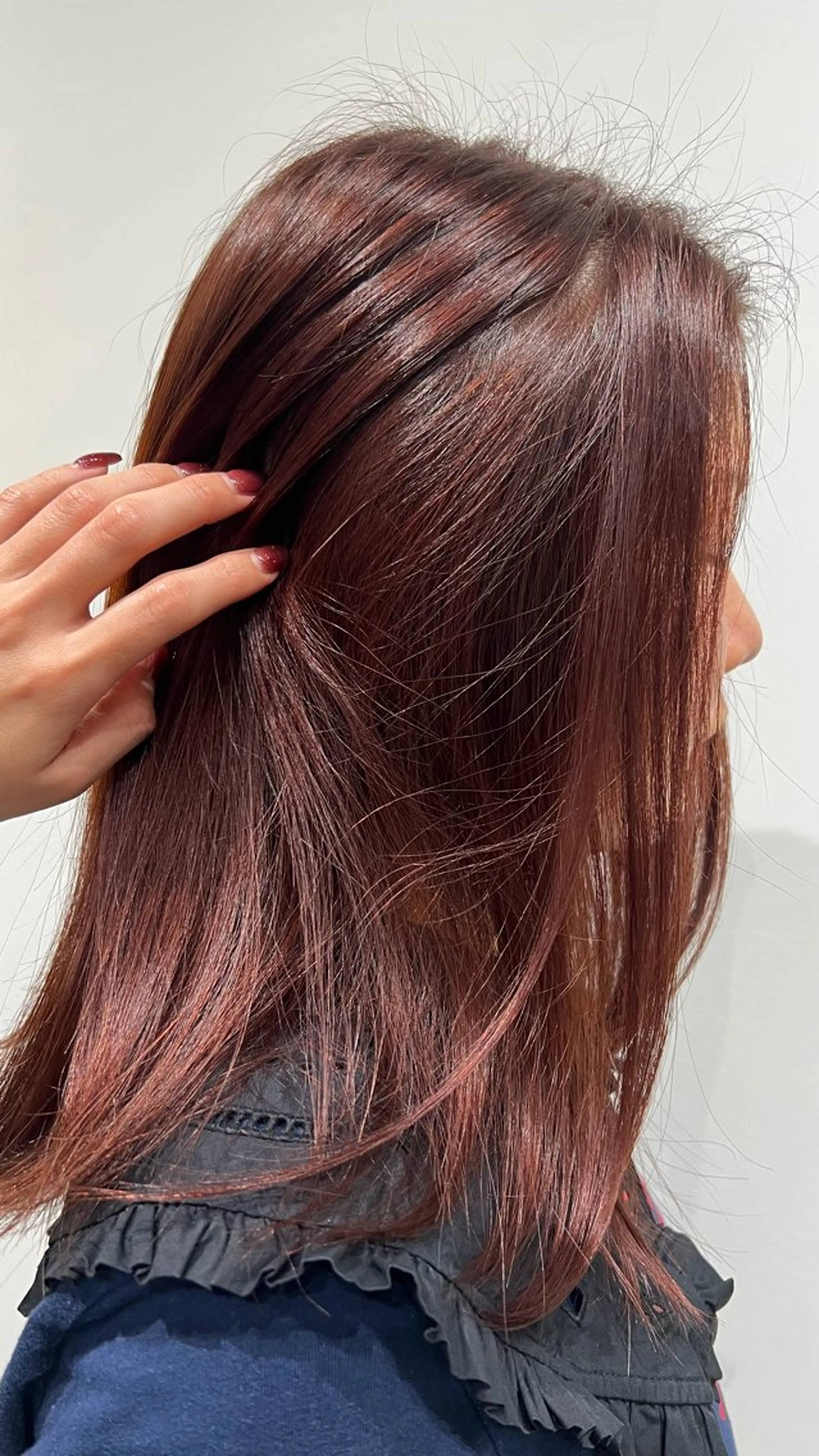 カラー ボルドーカラー ヘアカラー 山本 麗のヘアスタイル