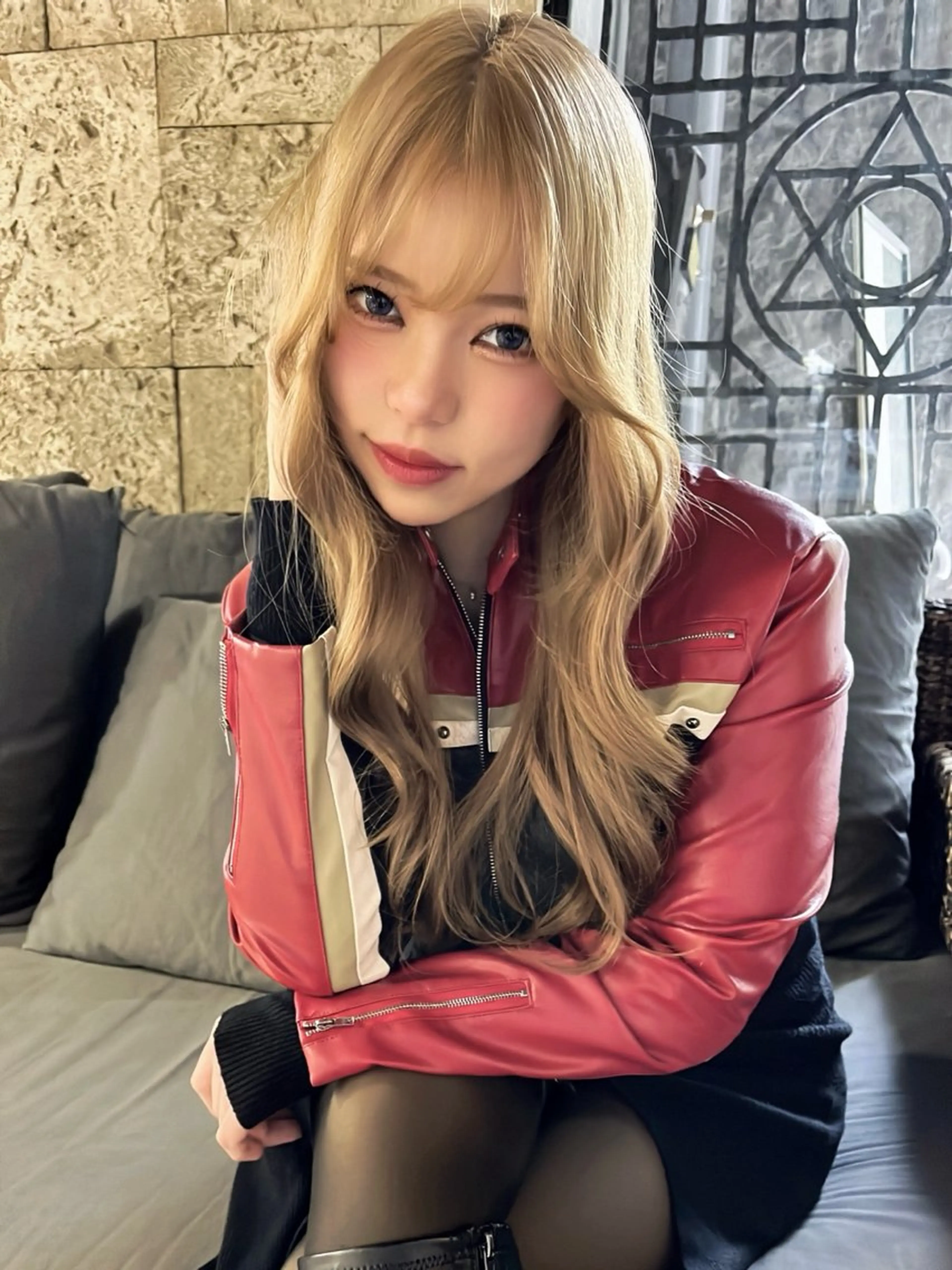 ロング 透明感カラー/ レイヤー/箕浦 稜真のヘアスタイル