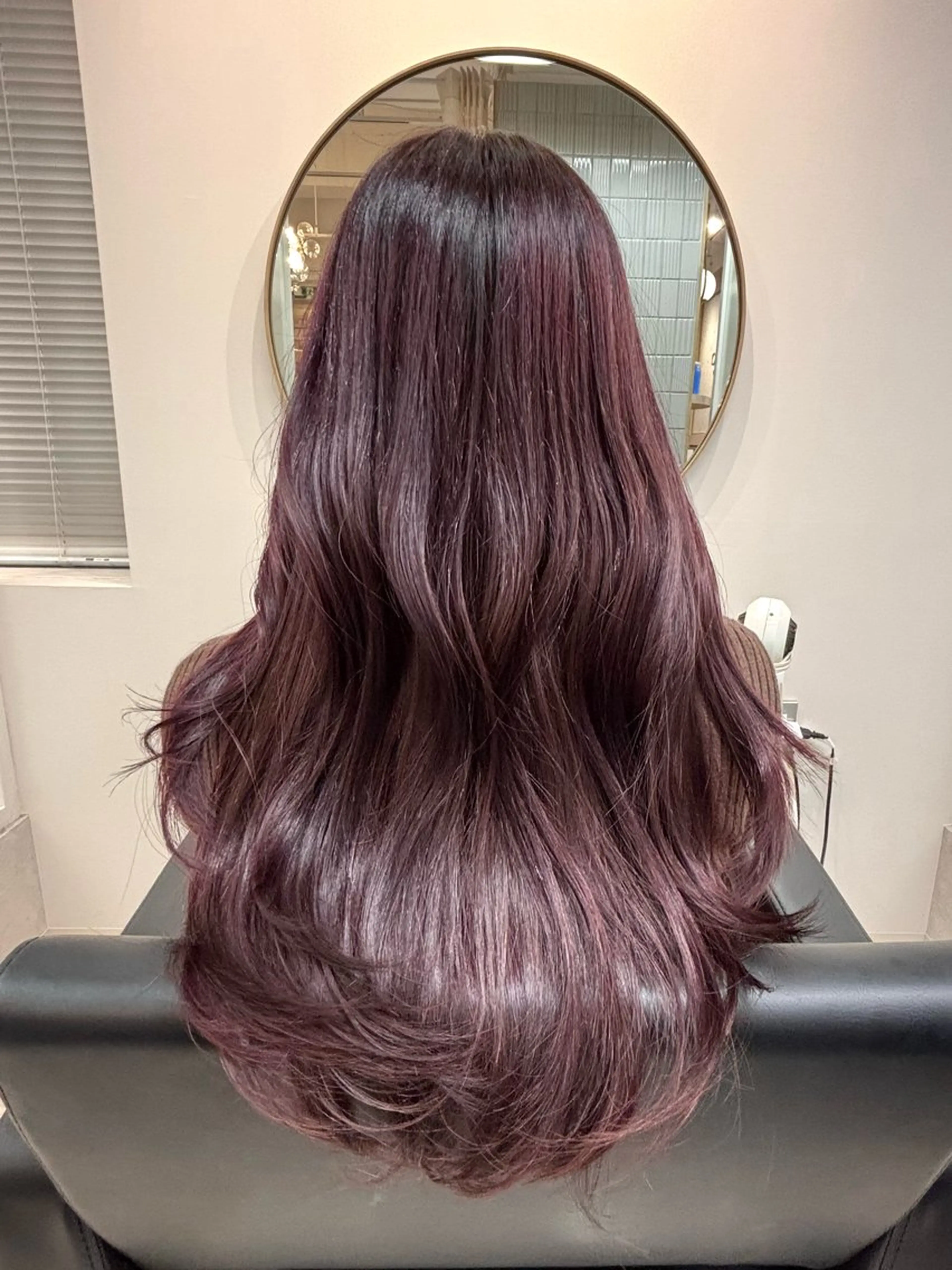 🍎🍒暖色カラー+BYKARTE3stepトリートメント🎀🩷の写真