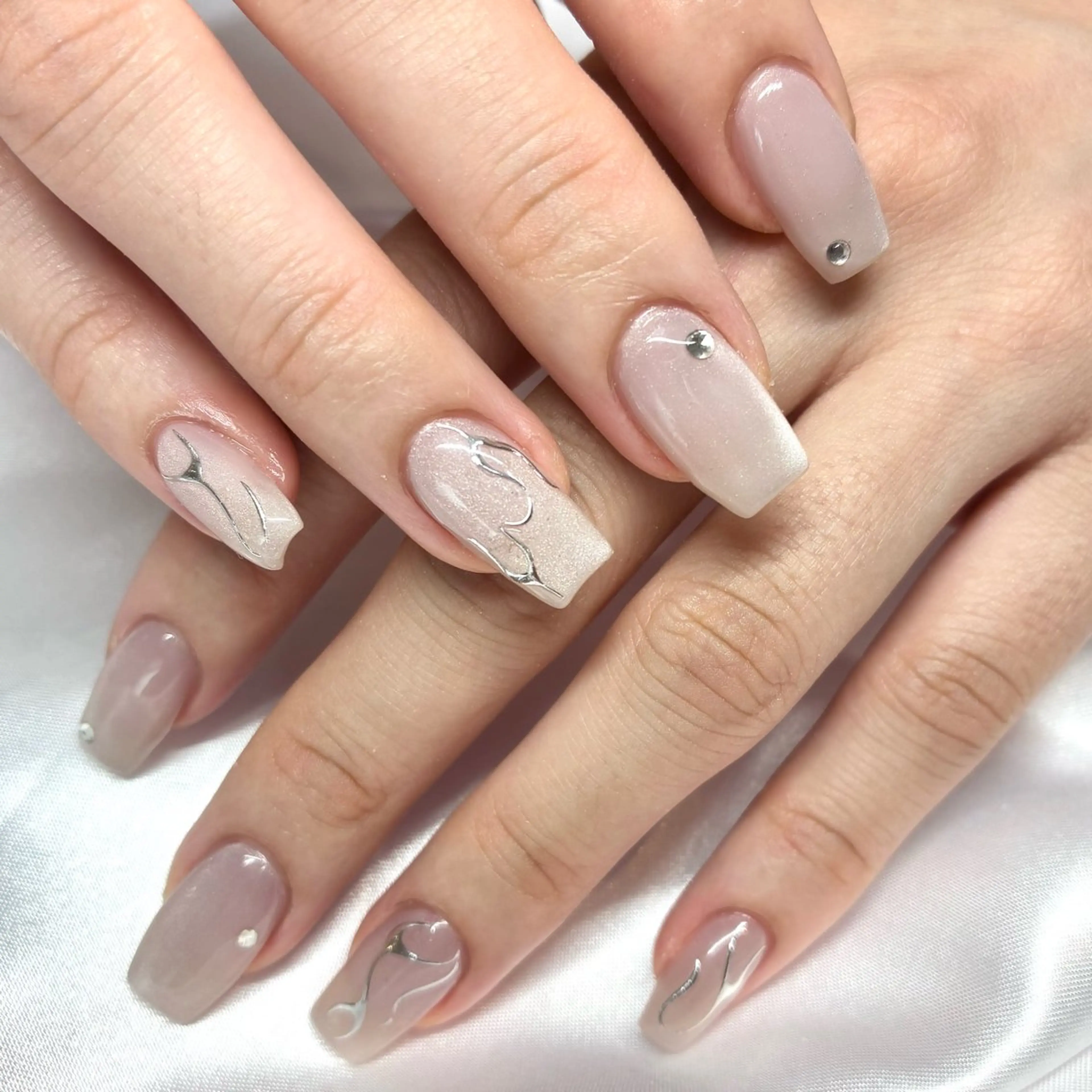 ネイル ジェルネイル マグネットネイル ハンドネイル Nail ヌシん家 AKANEのネイルデザイン