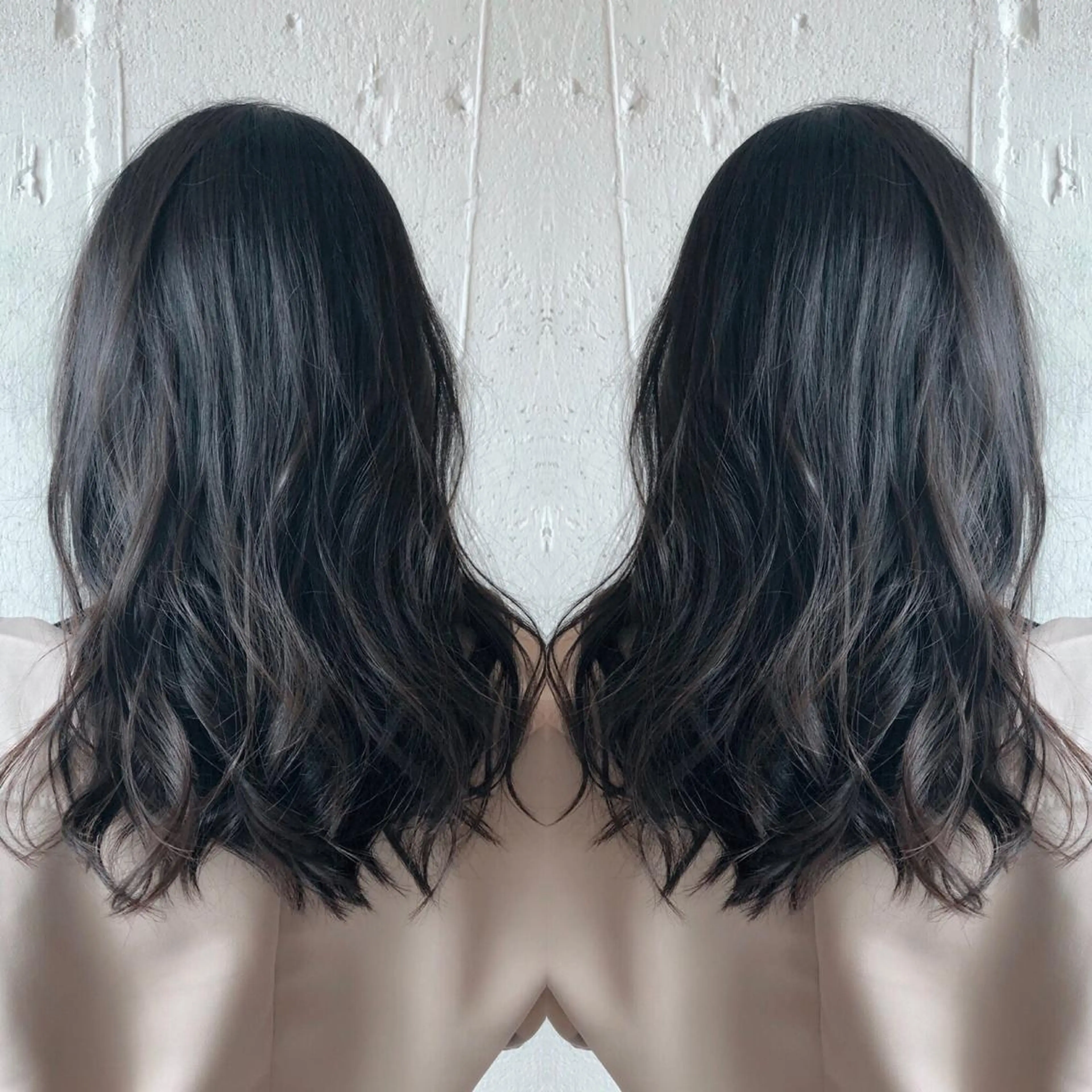 セミロング アッシュ あらき ちさとのヘアスタイル