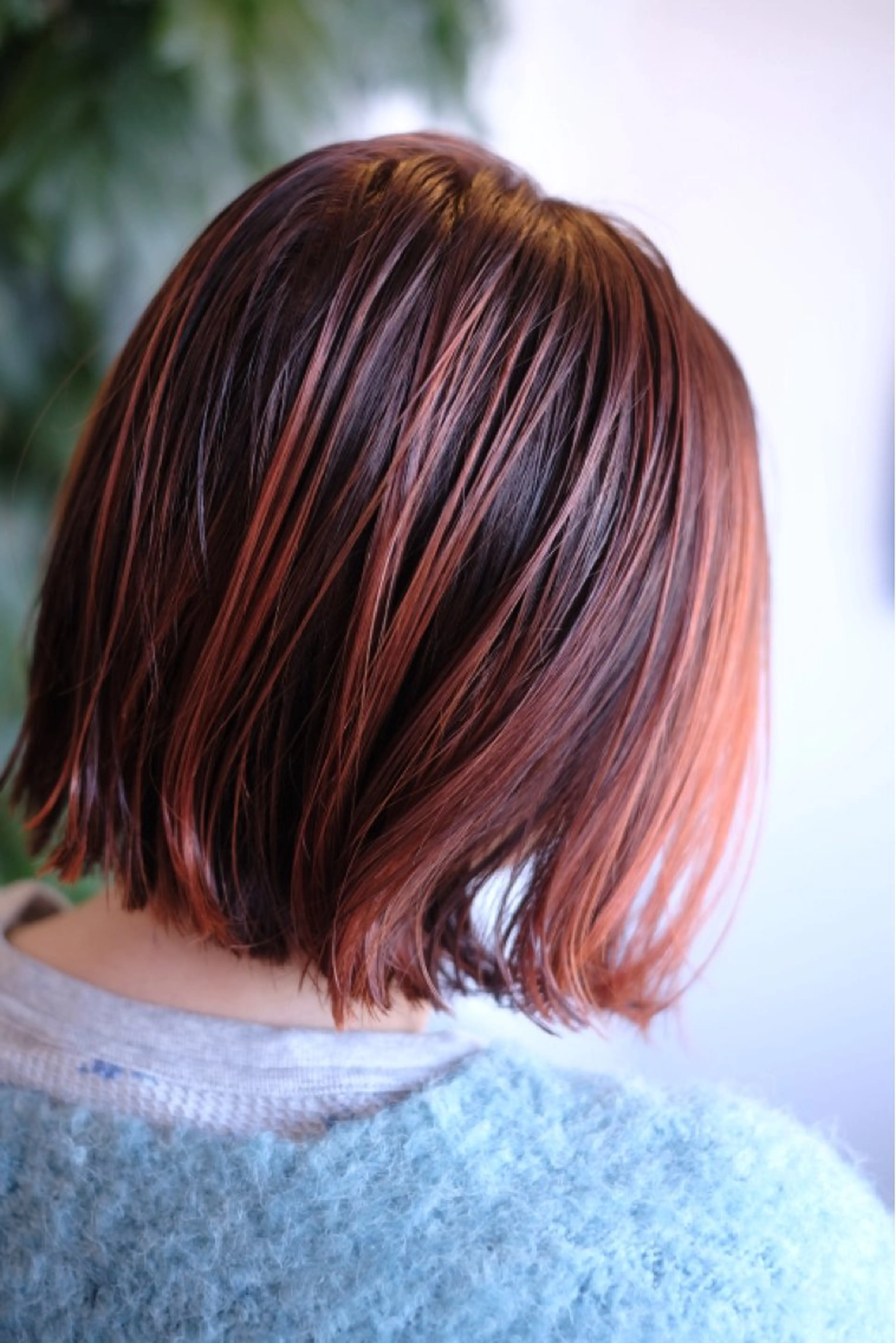 ミディアム カラー 岩村 夏姫のヘアスタイル