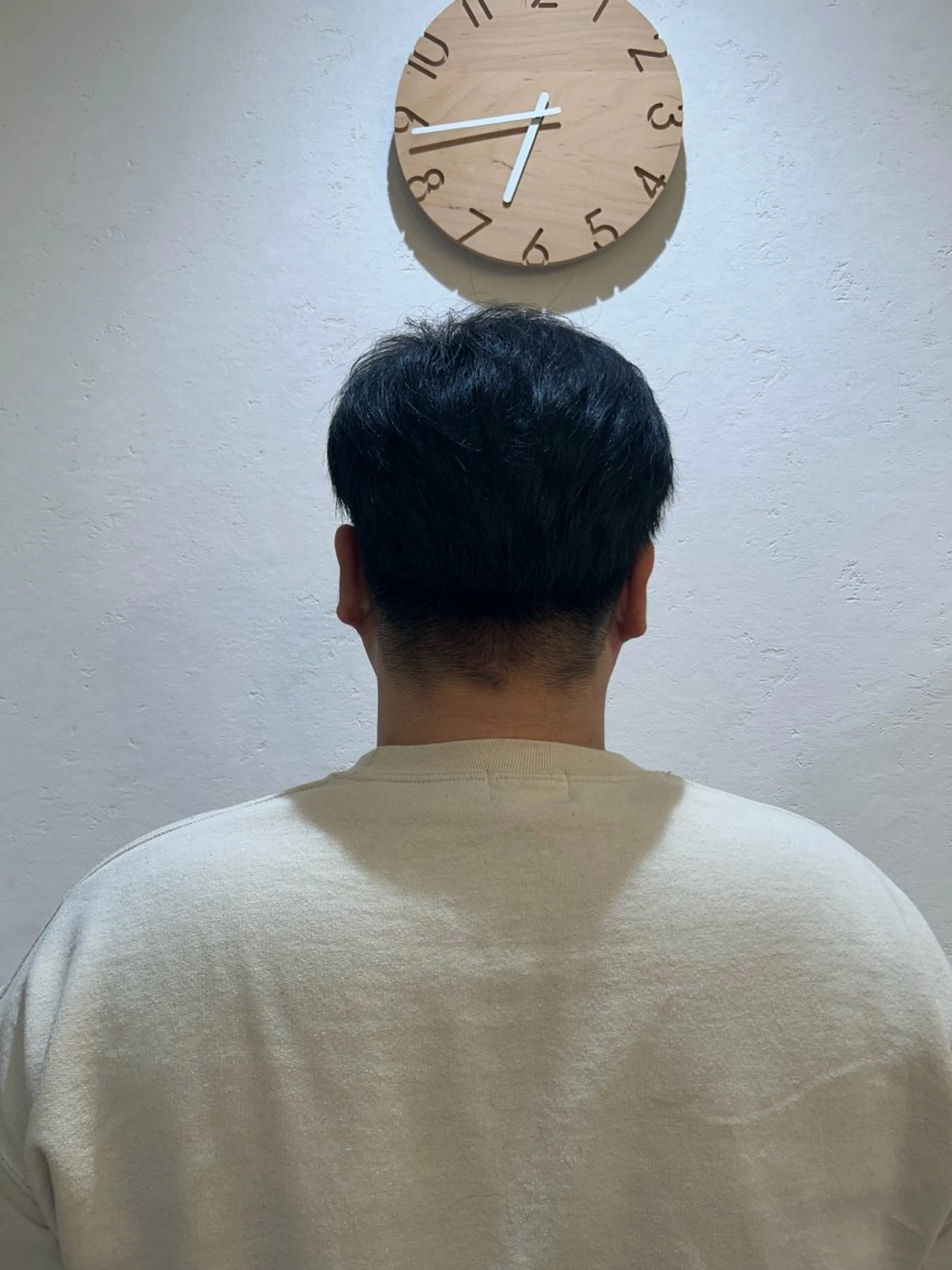 メンズ 栗屋野 明希のヘアスタイル