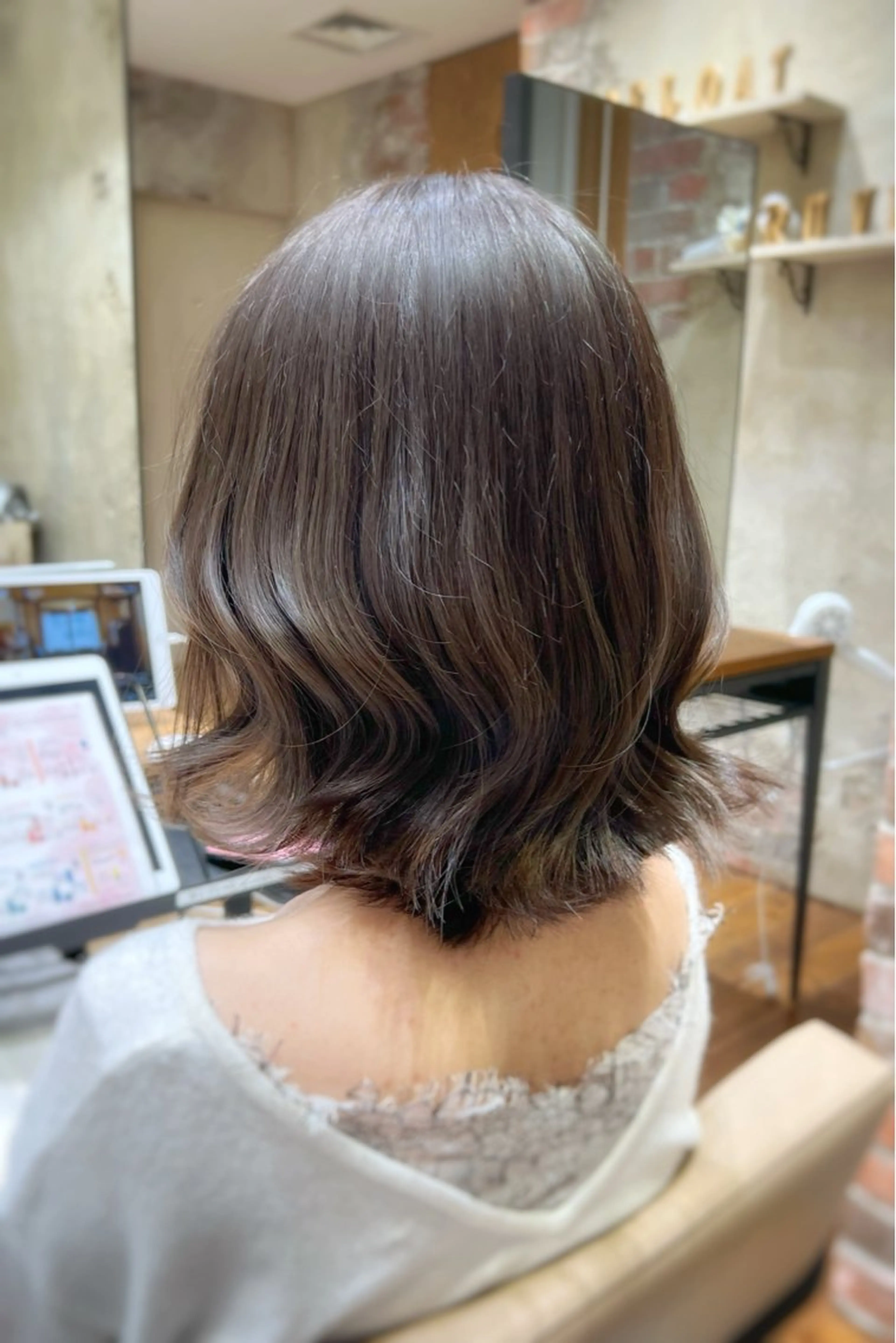 ミディアム 💍新宿ショート 💍岩田莉奈のヘアスタイル