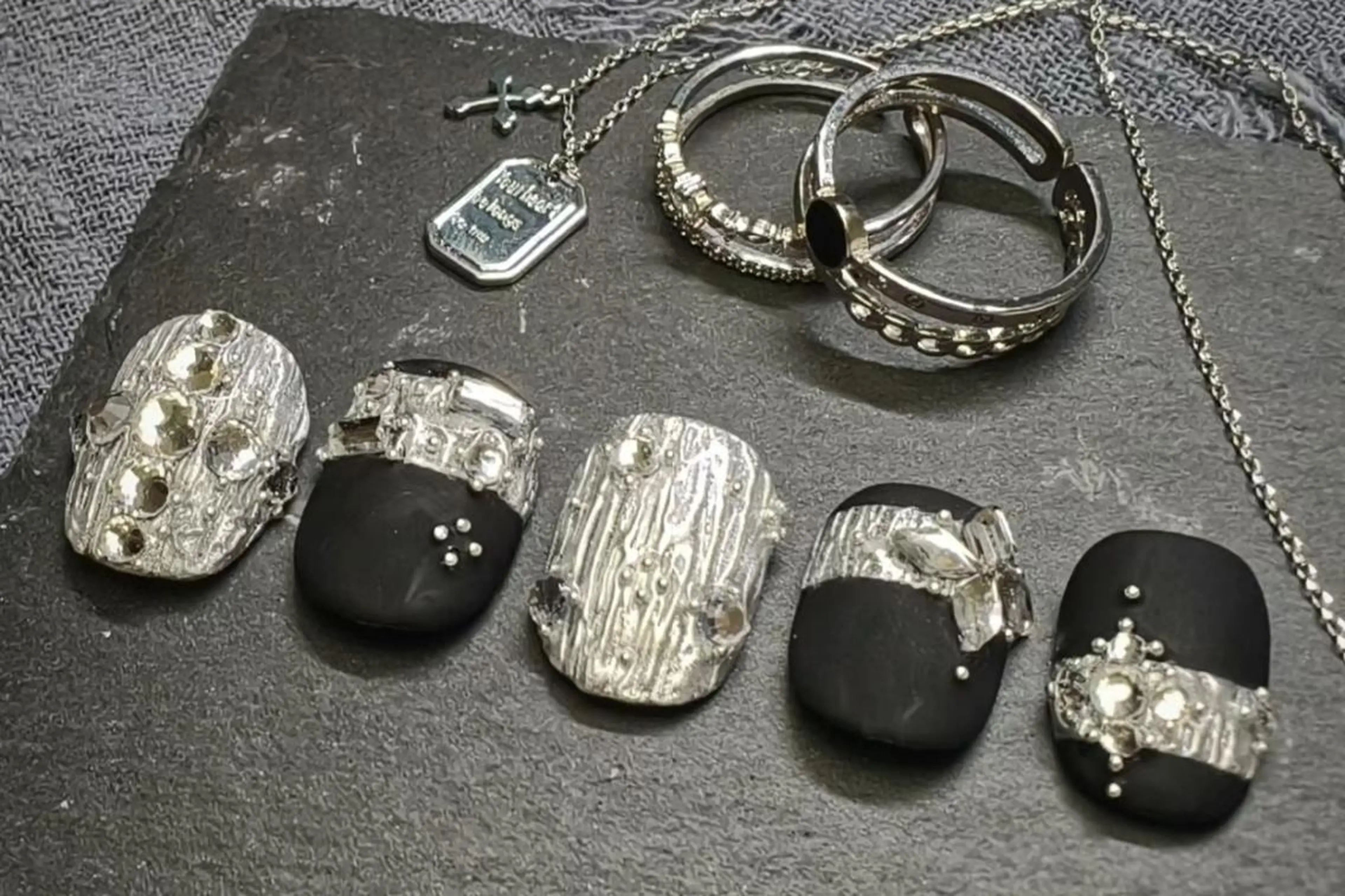 ネイル VIVIAN リサのネイルデザイン