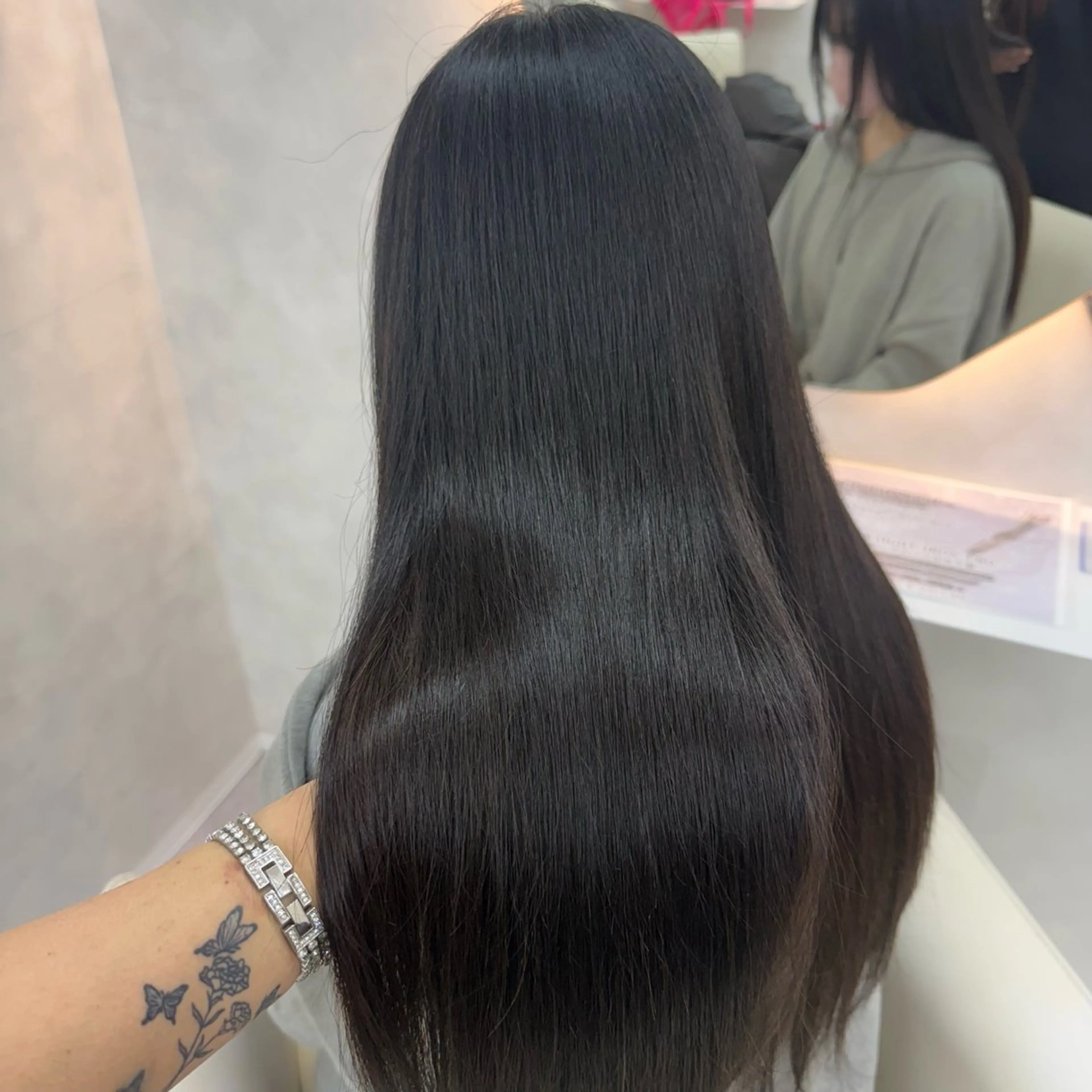 セミロング カラー ヘアカラー 🎀ikuno🎀 LOE 🫧艶髪のヘアスタイル