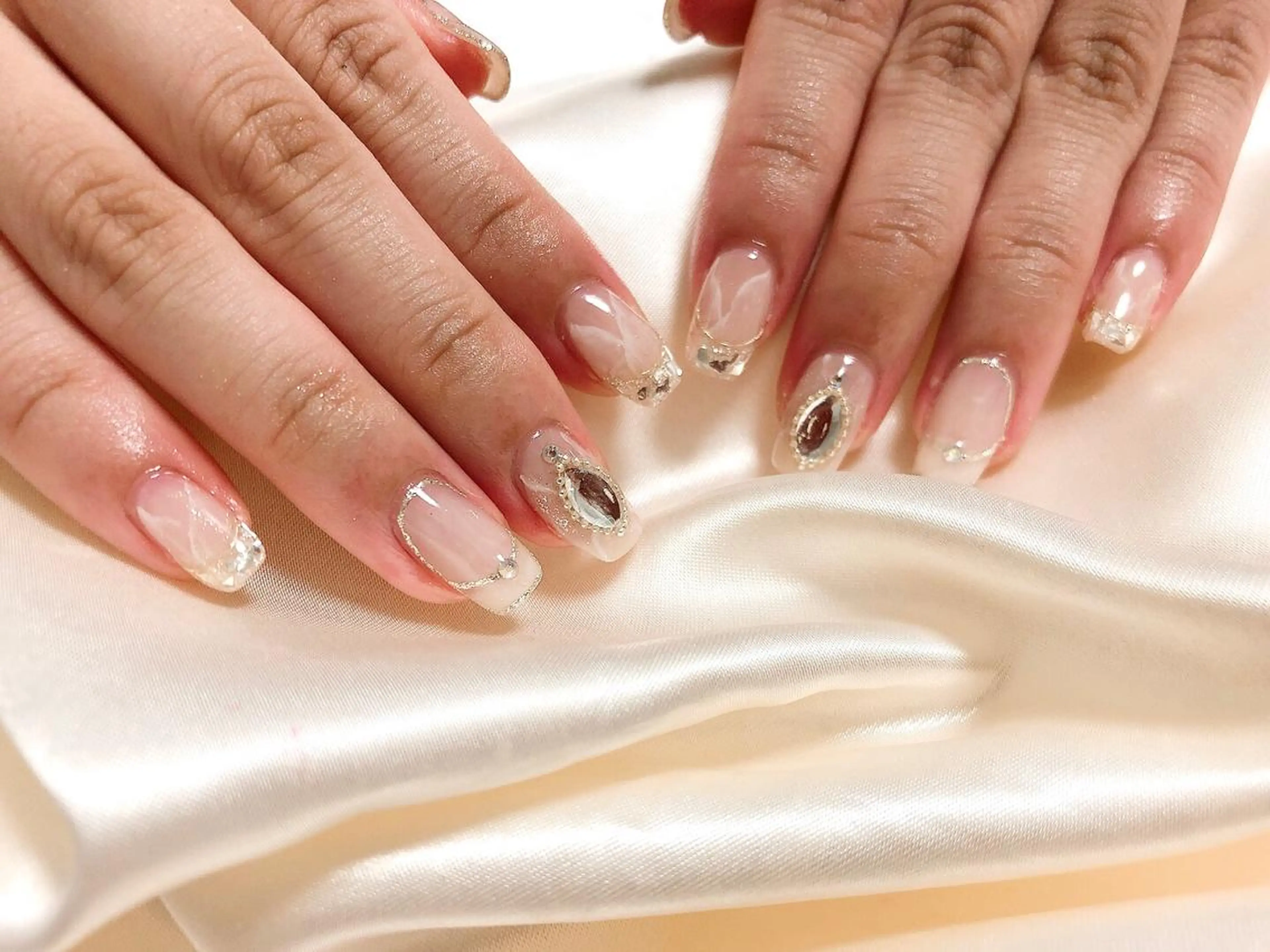 ネイル フレンチネイル ガラスフレンチ 大理石ネイル(マーブル) kiki nail &brow二子玉川の眉毛・アイブロウイメージ