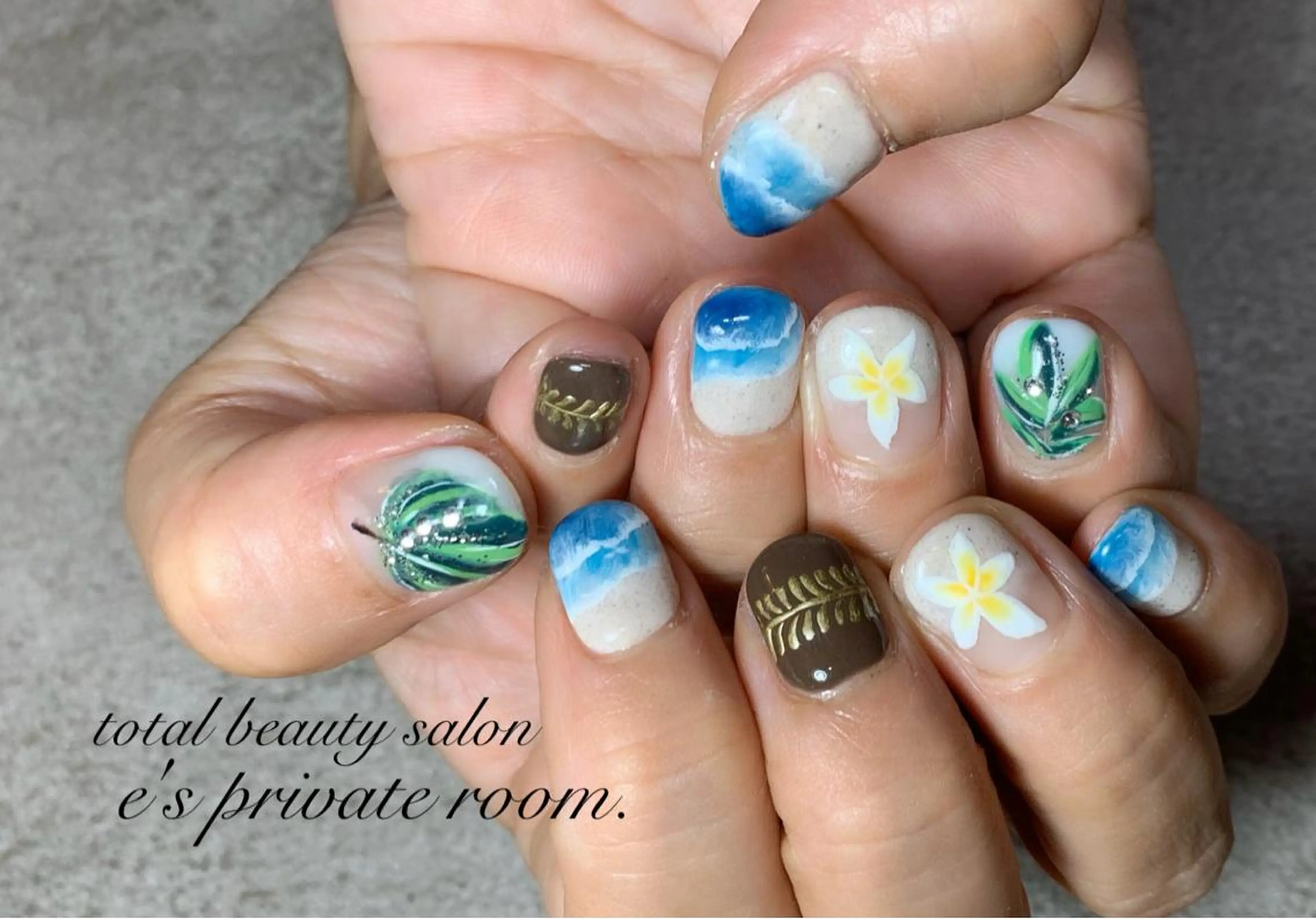 ネイル LAVISH nail salonのネイルデザイン