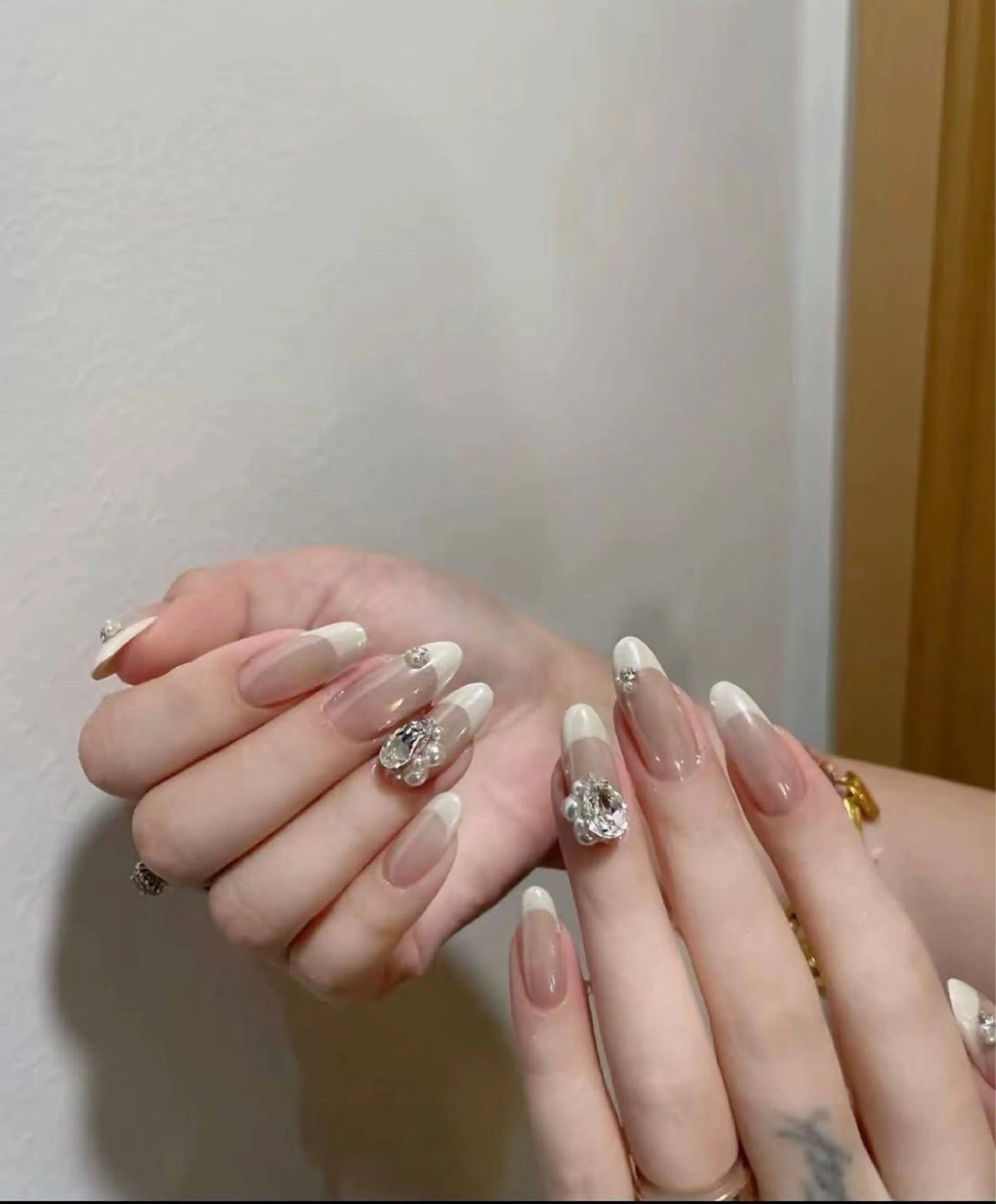 ネイル アートネイル 長さ出し ジェルネイル マグネットネイル ニュアンスネイル Cloudy Chan Nailのネイルデザイン