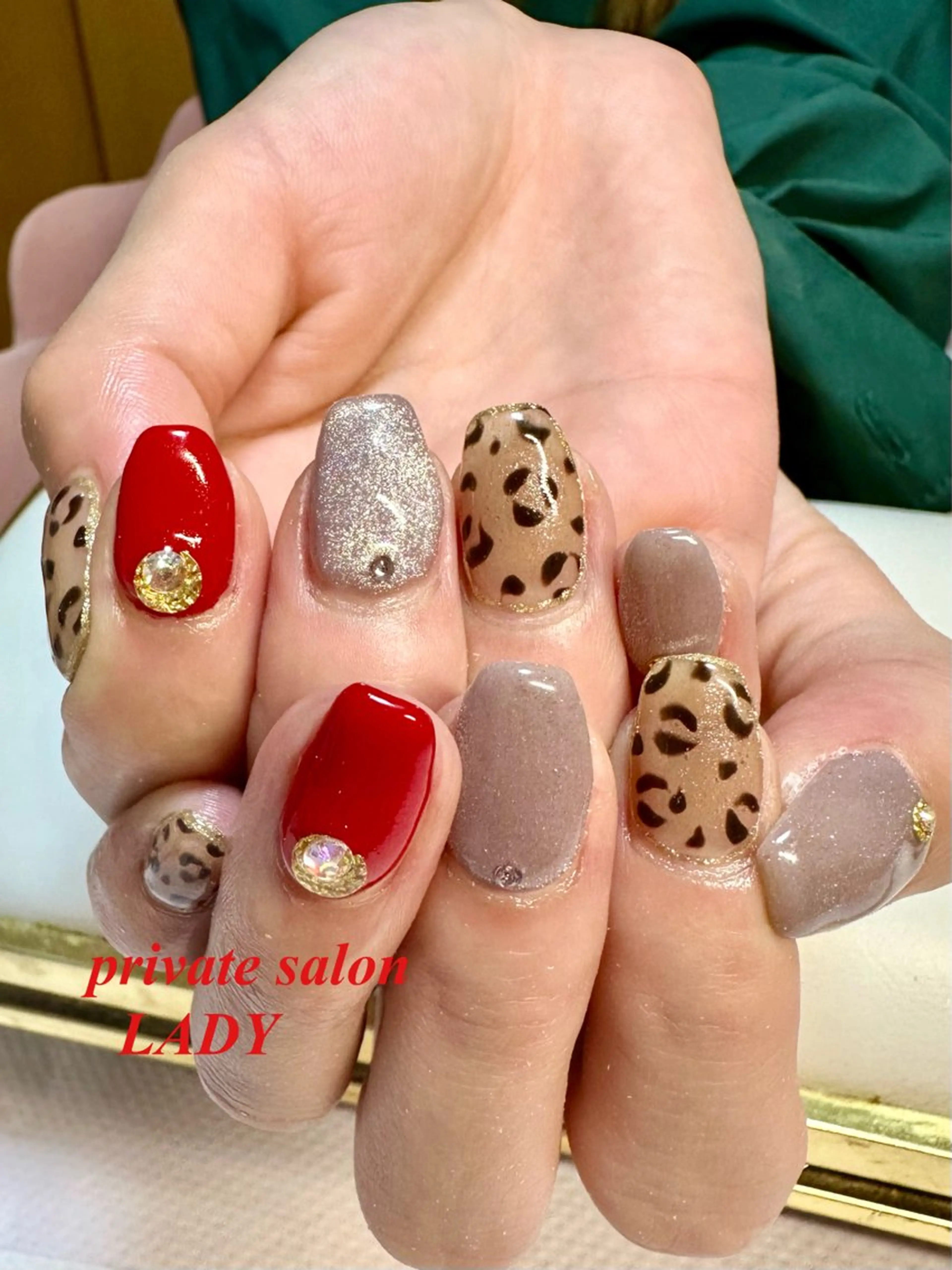 ネイル 桜田 麻菜のネイルデザイン