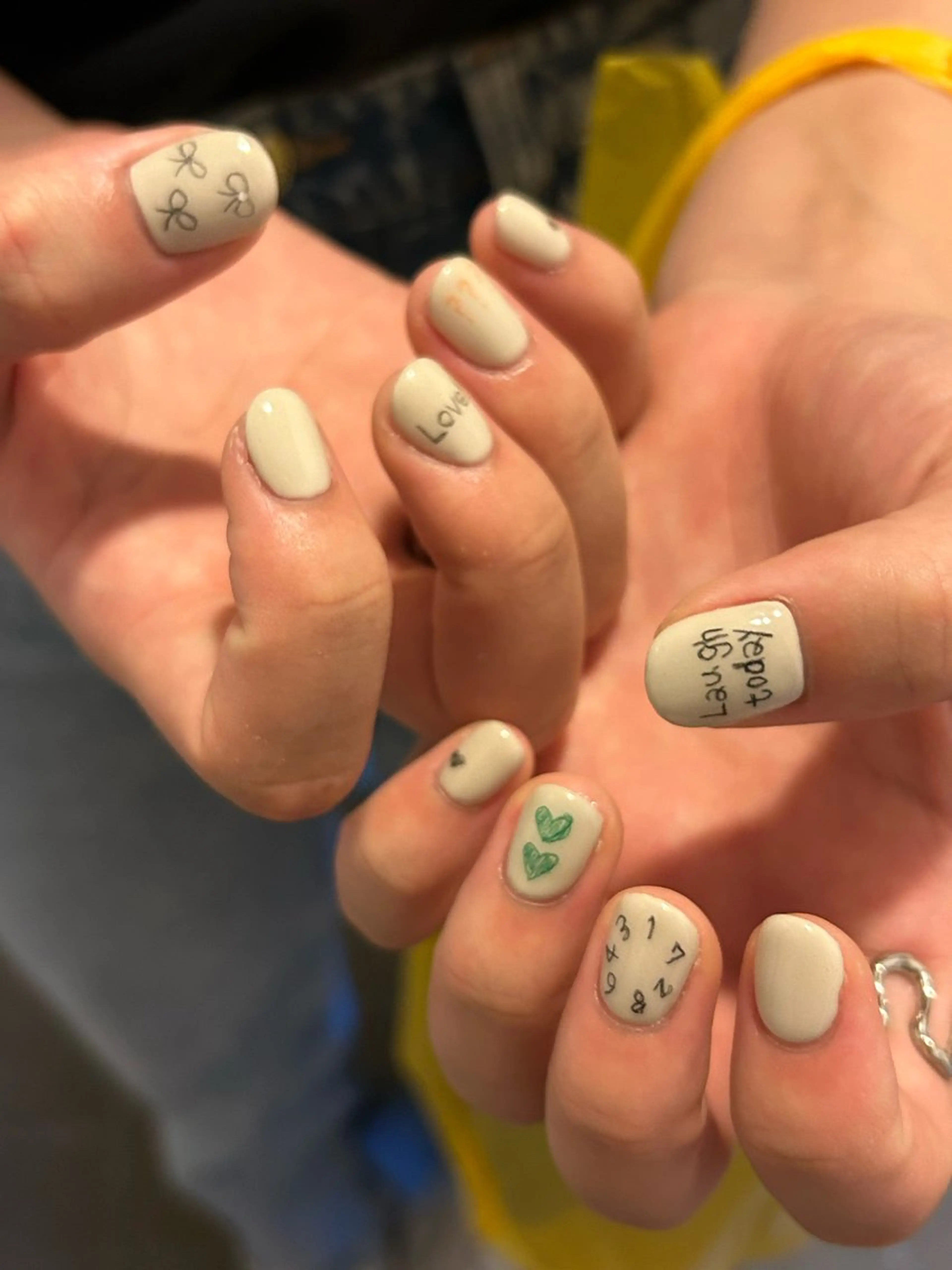 ネイル 持ち込み ハンドネイル Aimer Ciel エメシエル大宮ネイルのネイルデザイン