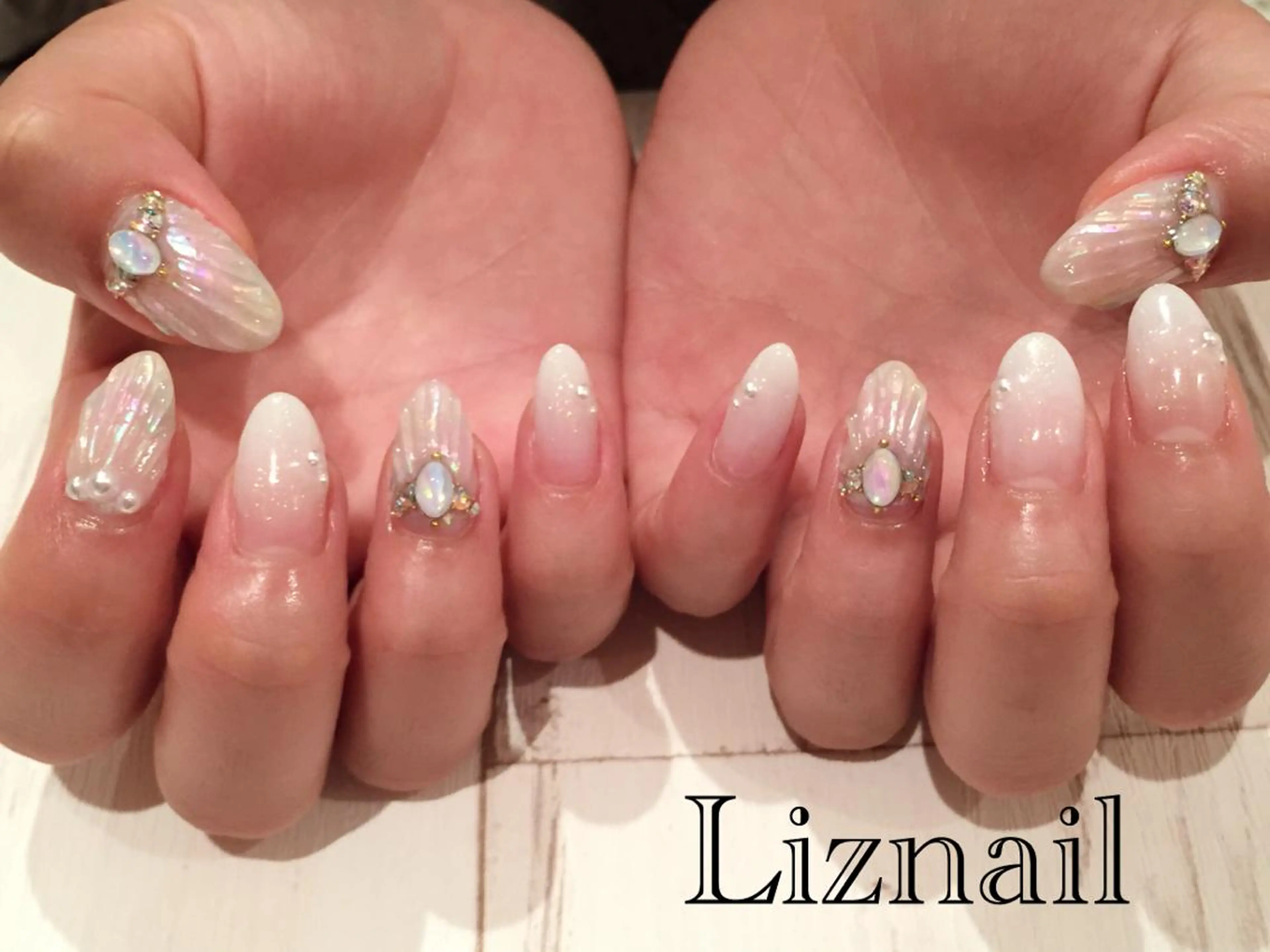 ネイル Rawr / saoriのネイルデザイン