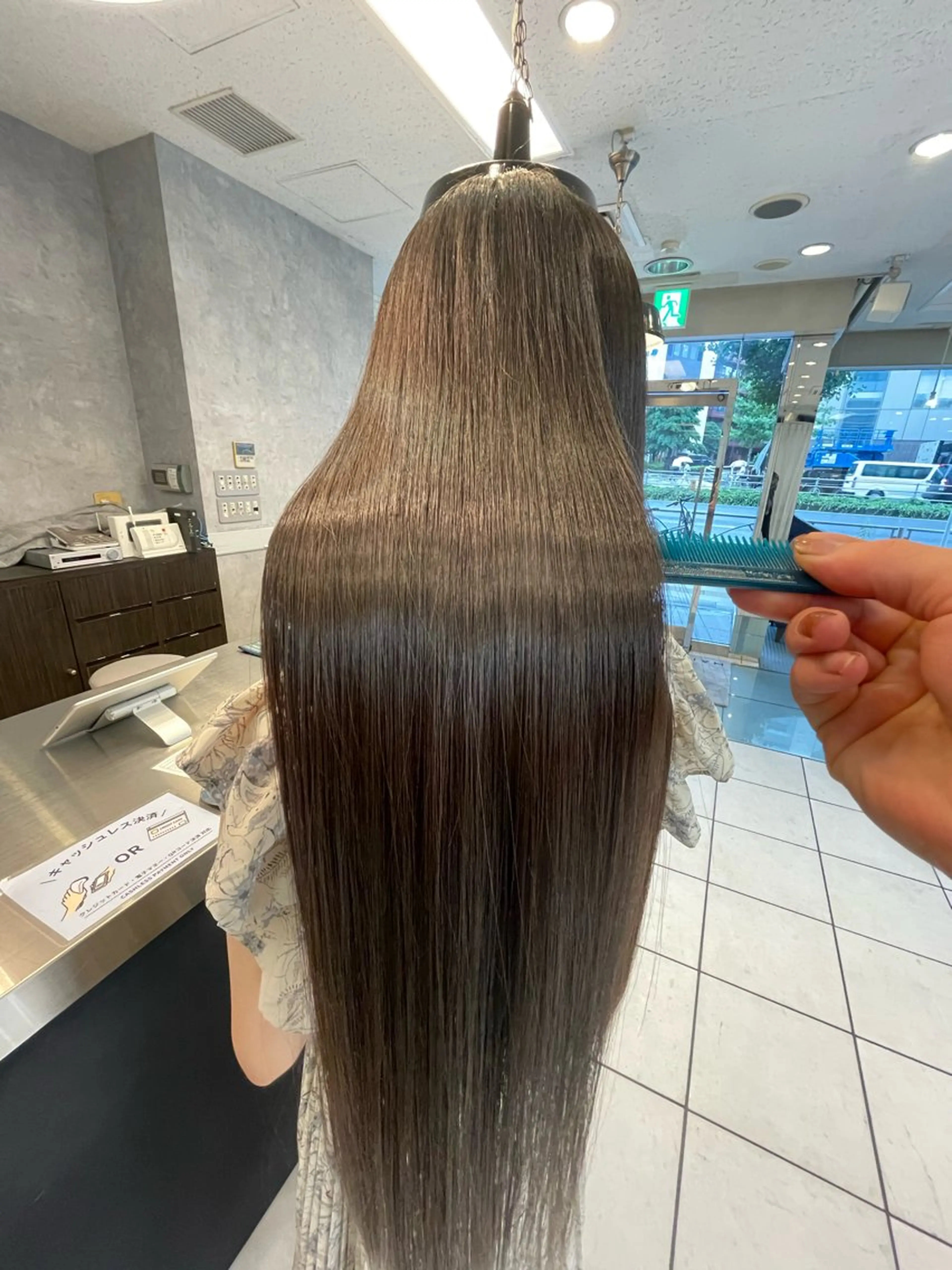 【扱いやすさ重視】カット＋極潤髪質改善トリートメント 💫🩶¥7700の写真