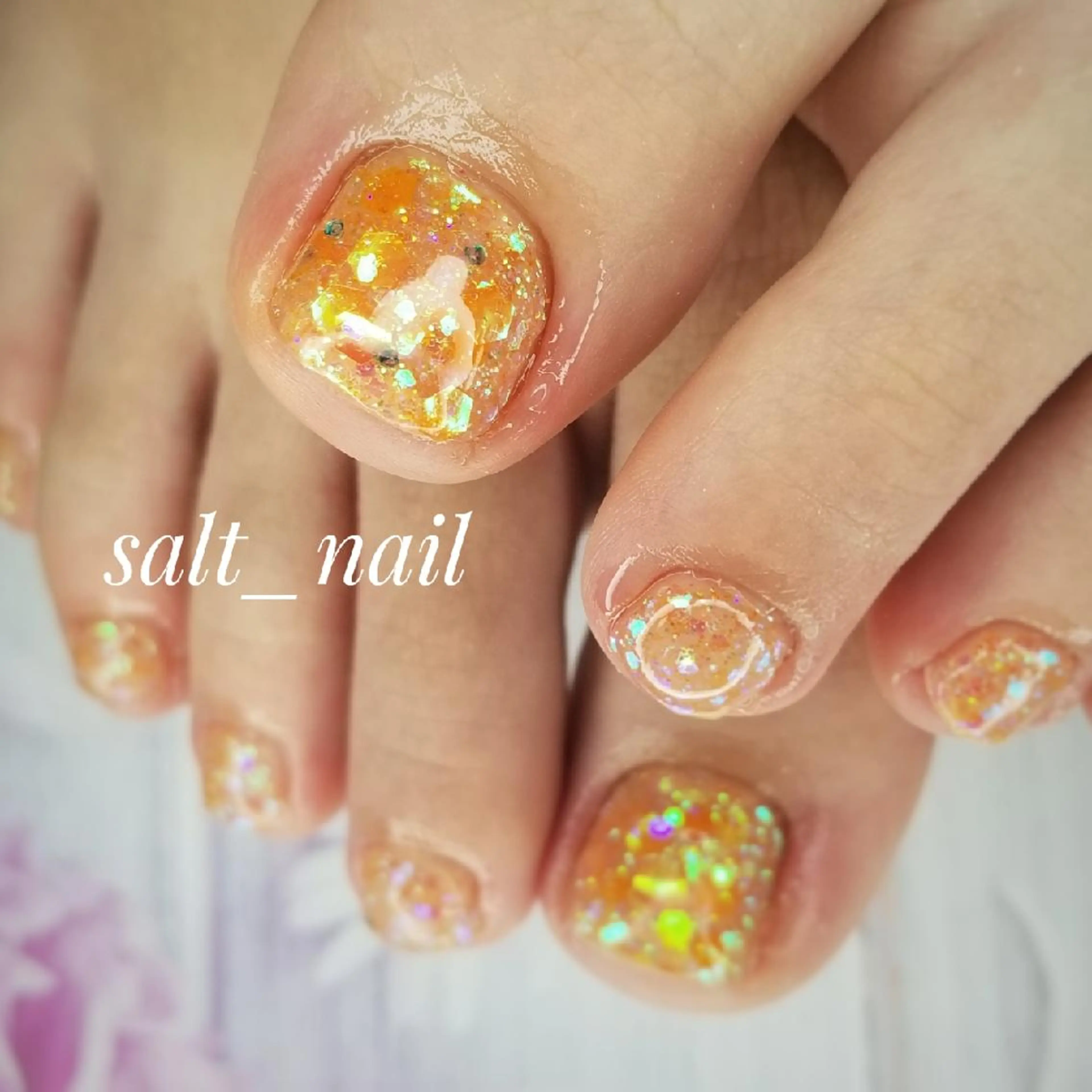 ネイル ラメ(グリッター) ワンカラーネイル オレンジ 夏ネイル 個人サロン saltnailのネイルデザイン