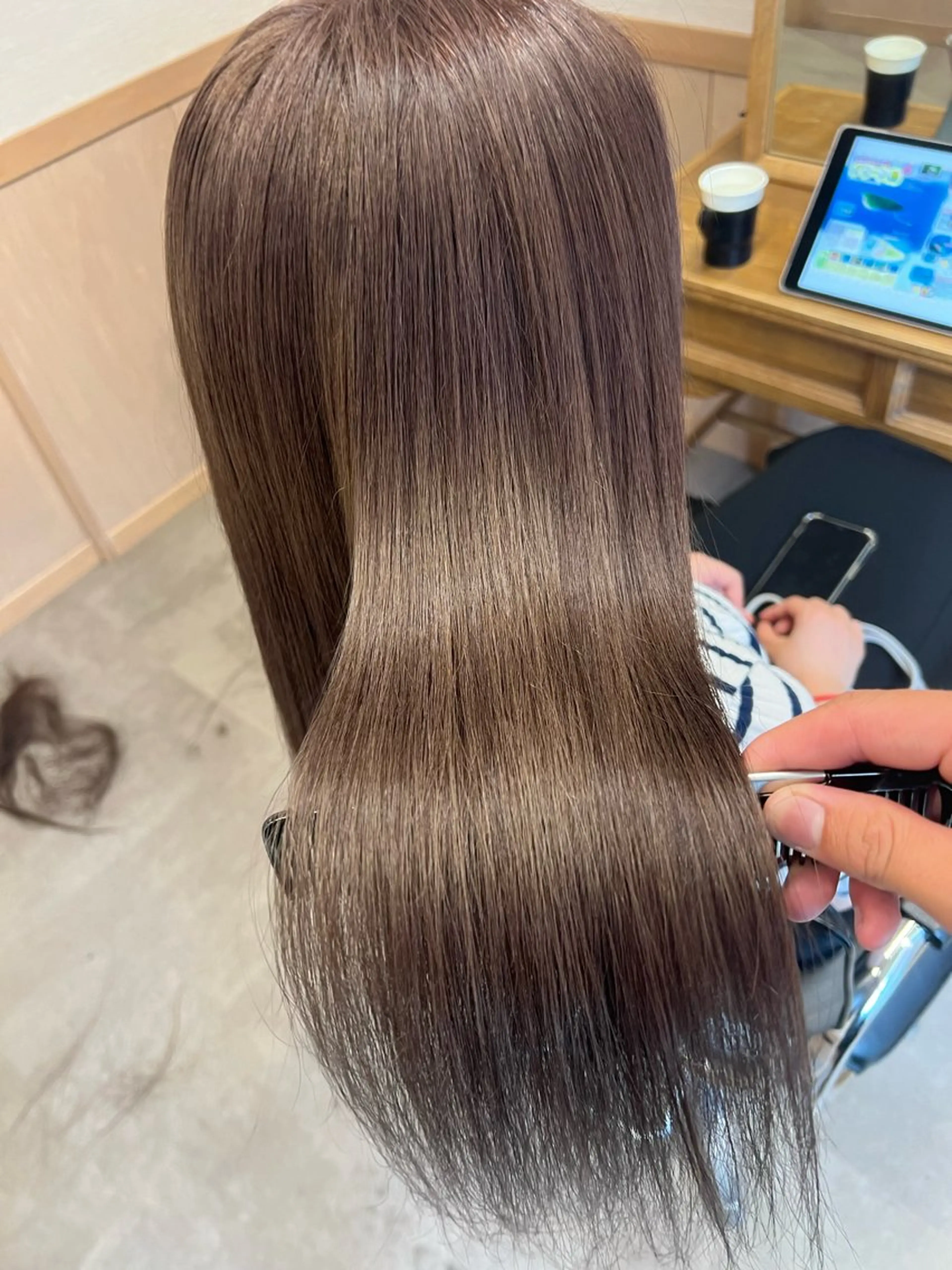セミロング カラー ヘアカラー 寺田 詩のヘアスタイル