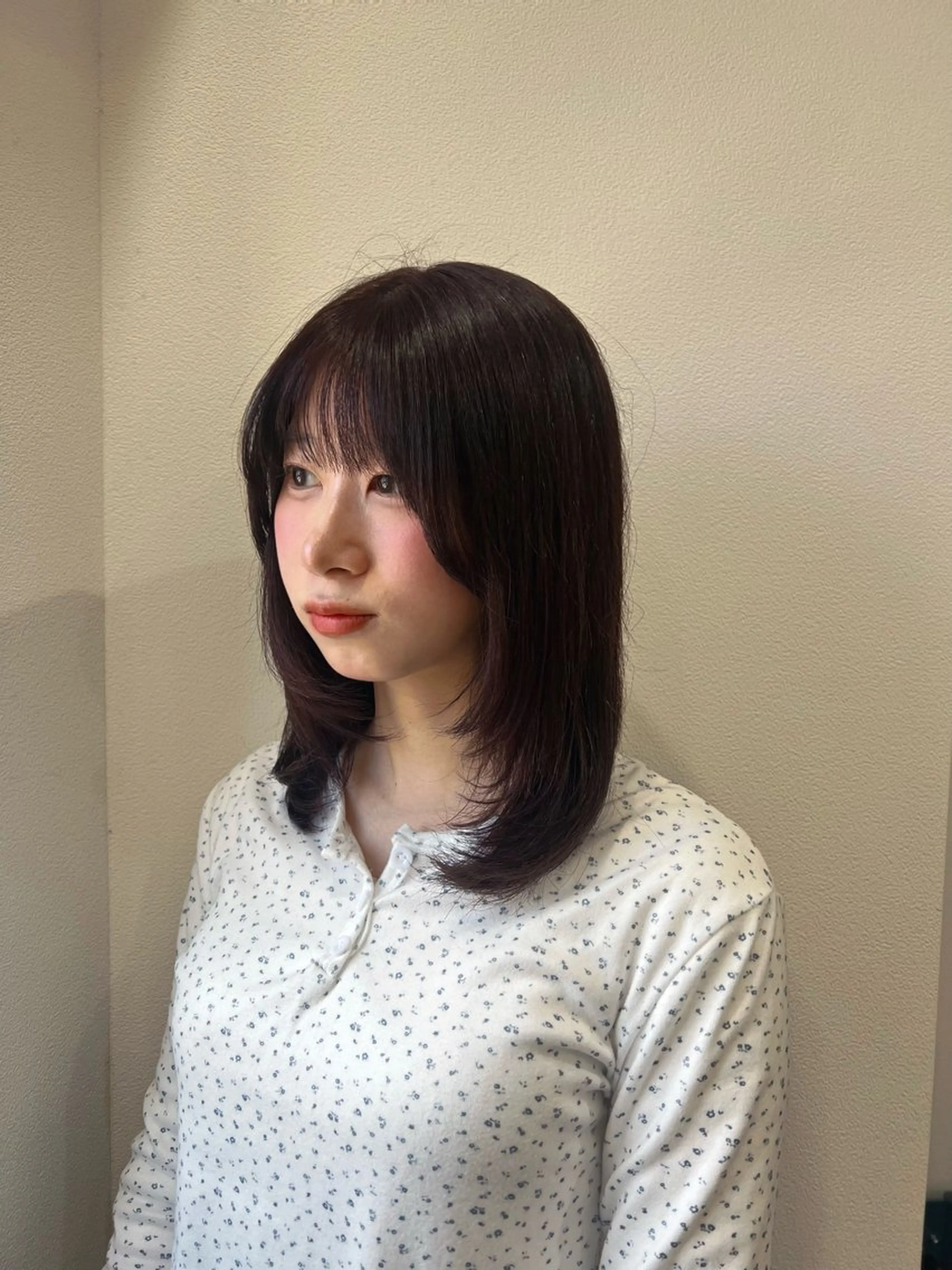 ミディアム 深堀 さくらのヘアスタイル
