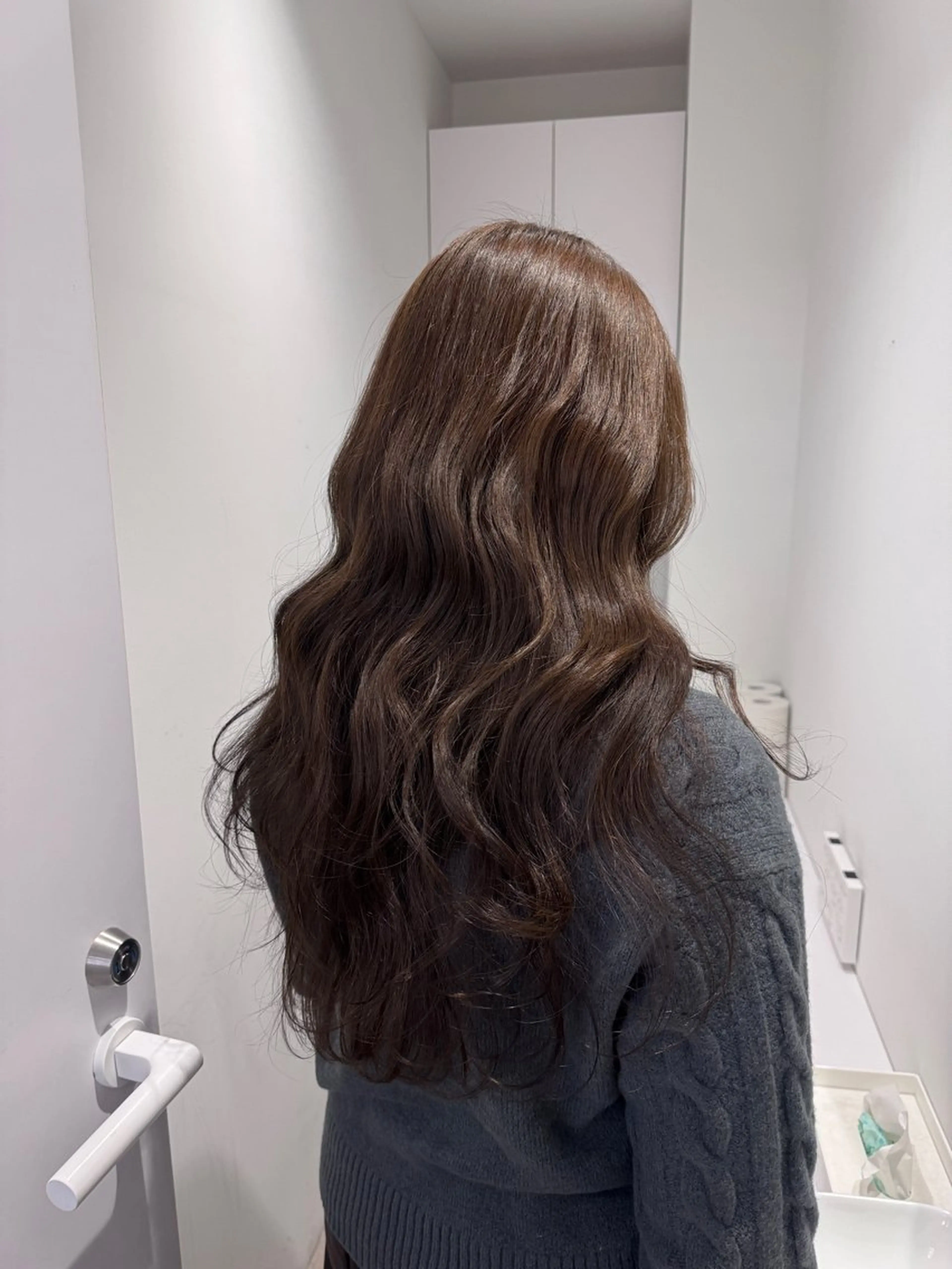 ロング ヘアカラー 透明感カラー🫧⌇ AO🫐🩵のヘアスタイル