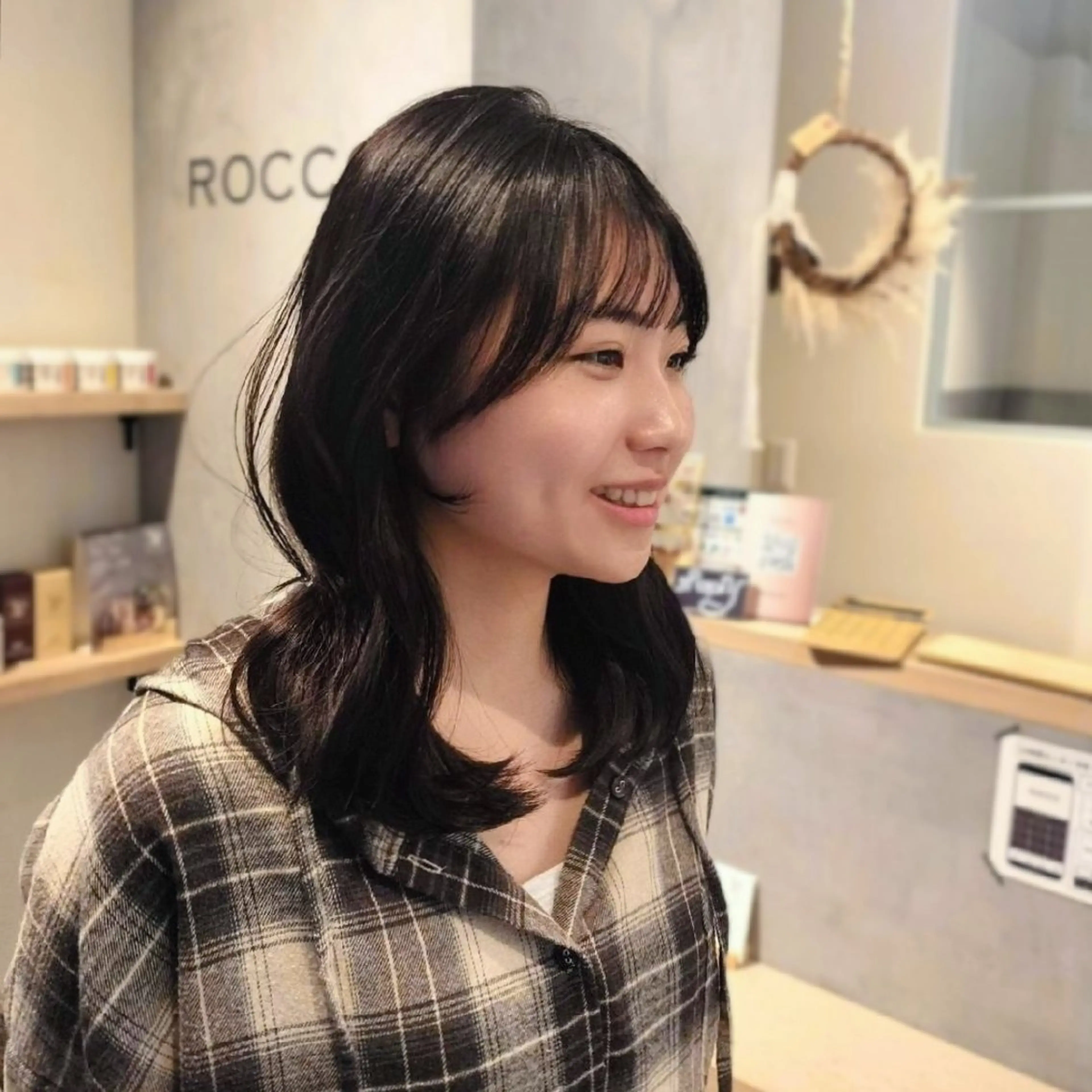 セミロング カラー サイドバング ヘアカラー HINAKO/ ROCCOのヘアスタイル