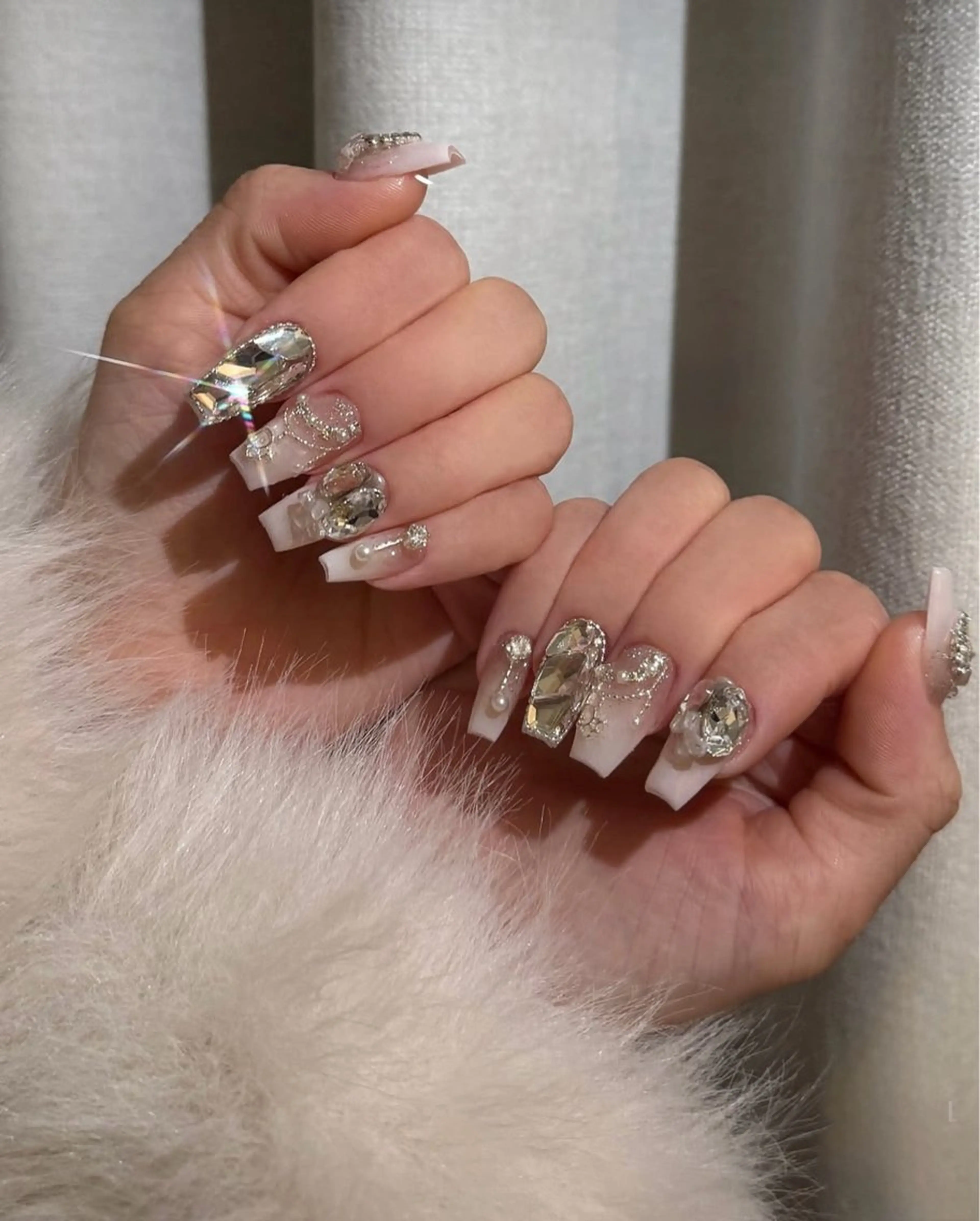 ネイル 韓国ネイル ニュアンスネイル シンプルネイル ワンホンネイル Nihonthy Nail 新宿所属・Nihonthy Nail 新宿のネイルデザイン