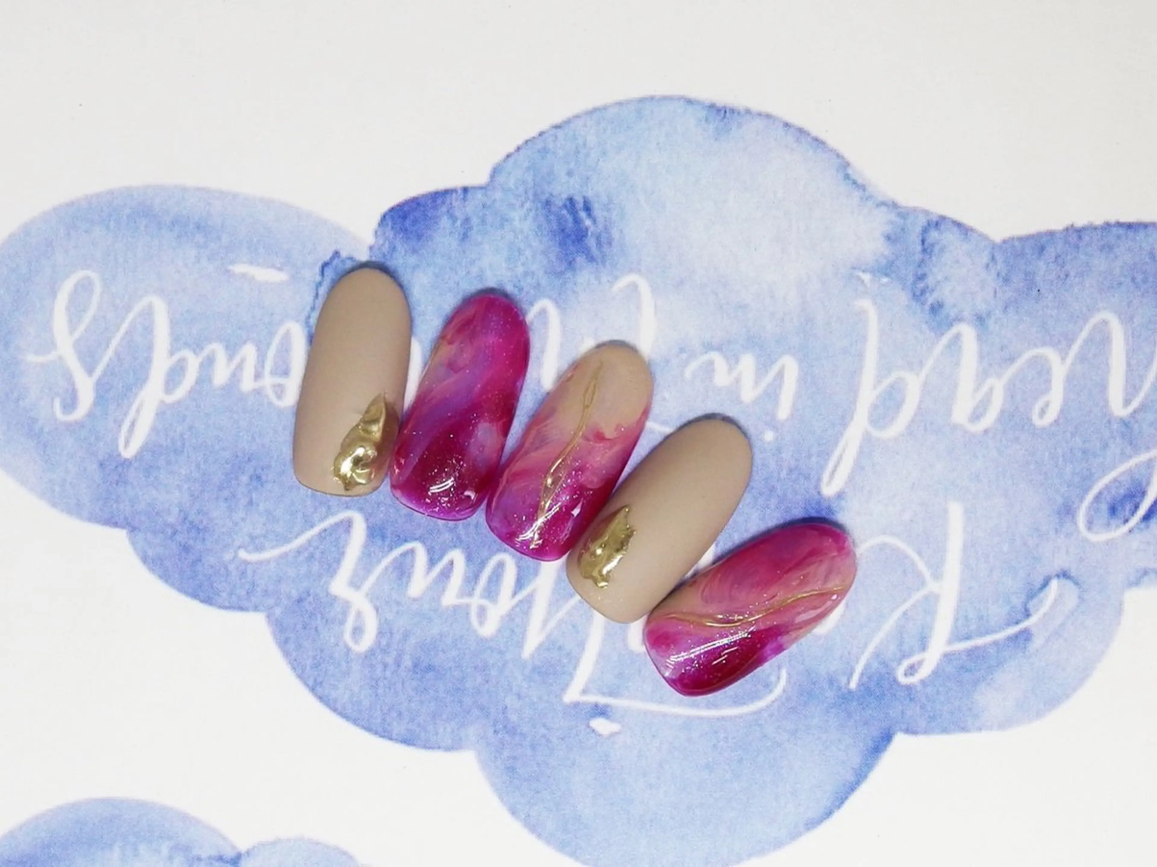 ネイル 持ち込み ハンドネイル ティーエヌ 金山駅東口店のネイルデザイン