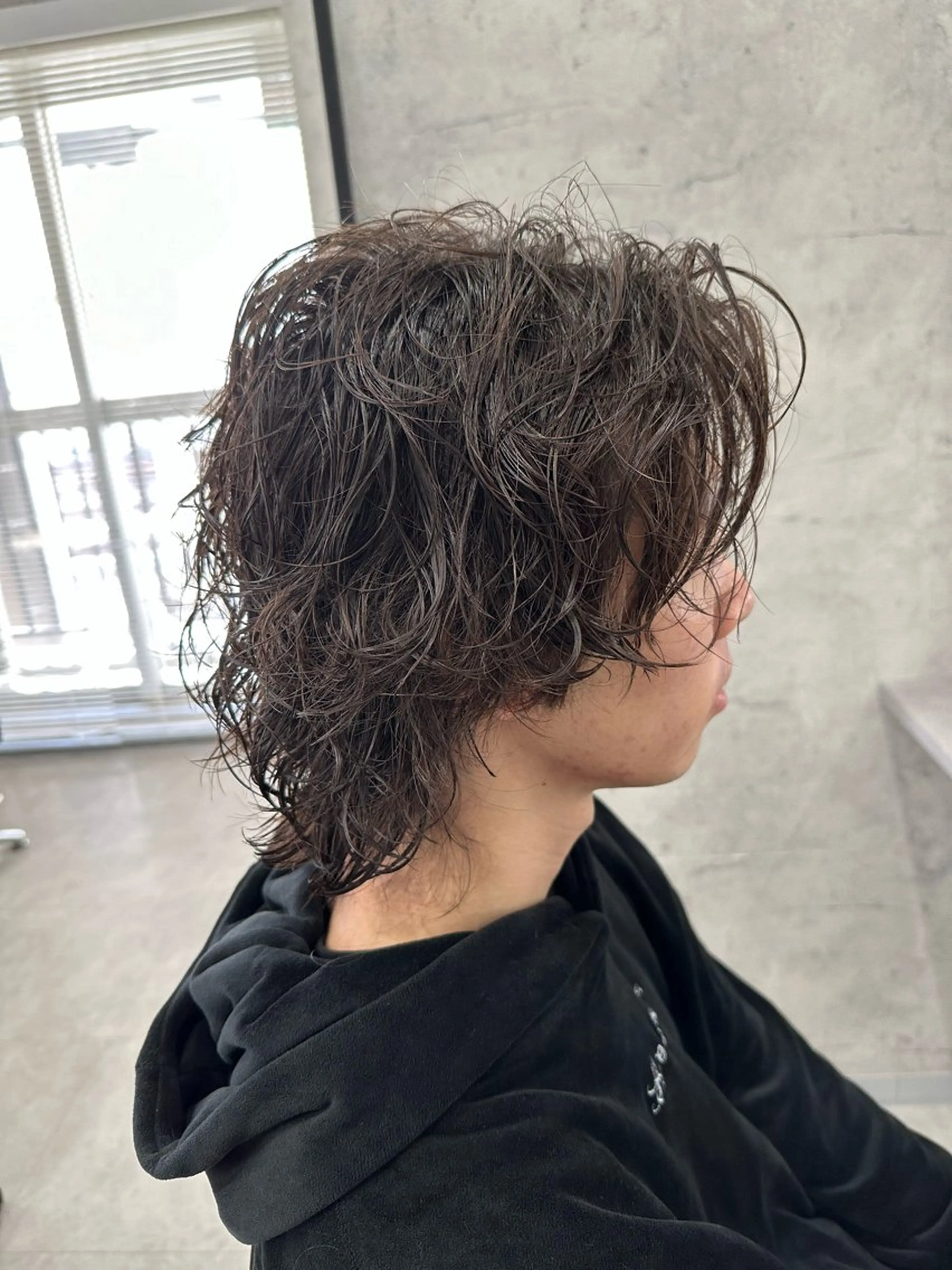 ショート パーマ メンズ メンズパーマ スパイラルパーマ カット パーマ ユウ🪄 パーマ指名No1のヘアスタイル