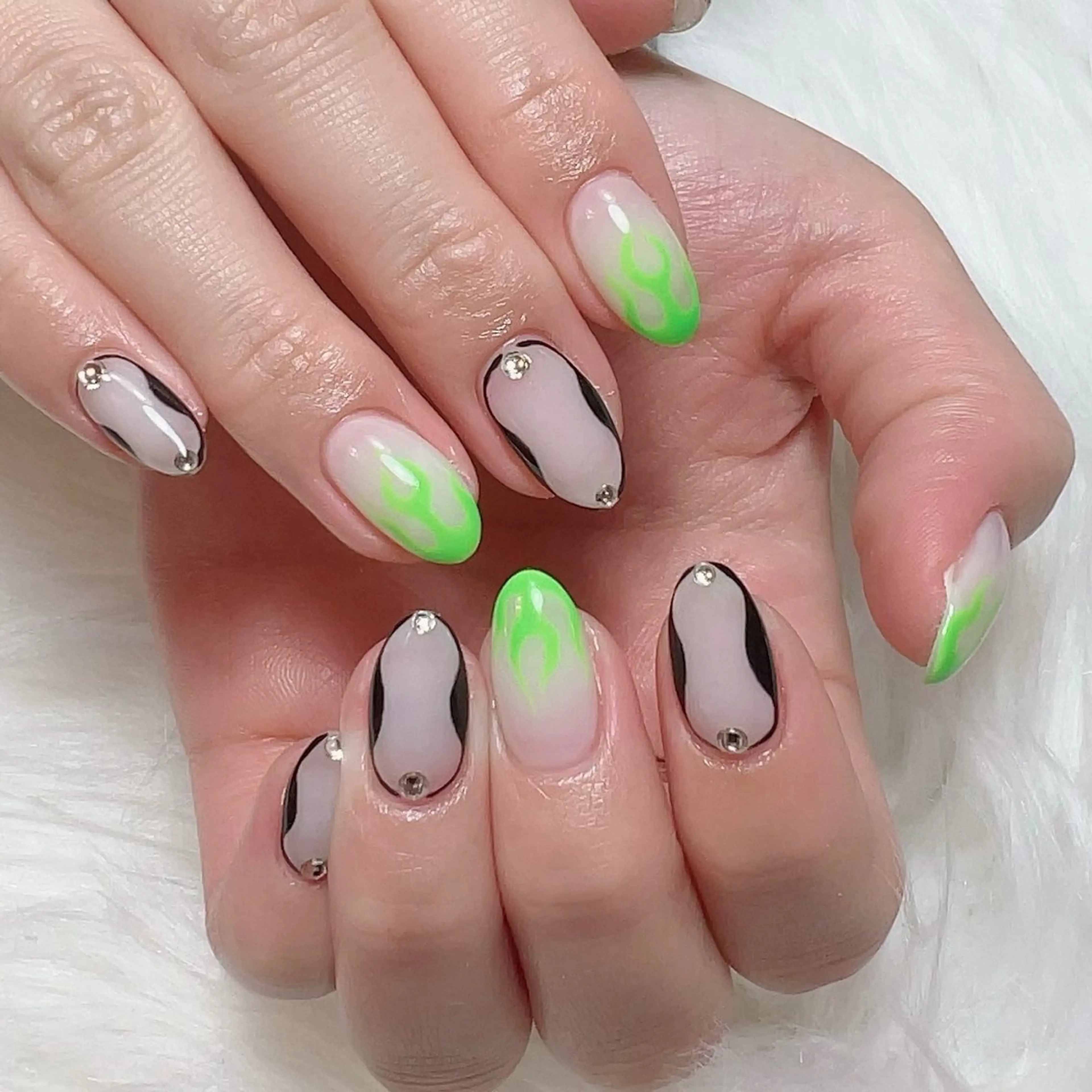 ネイル Nail salon EM（エム）諸星のネイルデザイン