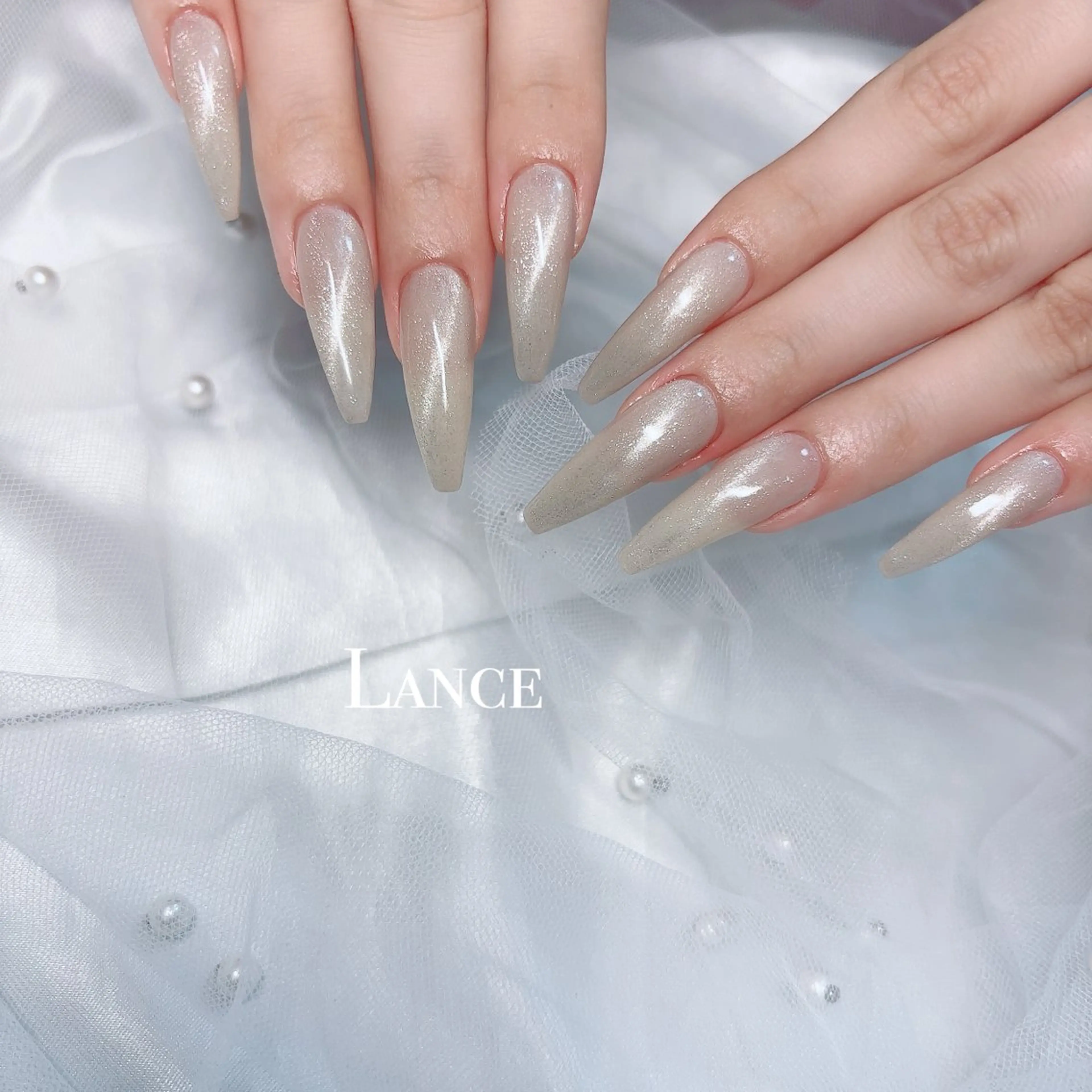 ネイル オーロラネイル フットネイル フレンチネイル キラキラネイル 韓国ネイル Lance nailのネイルデザイン