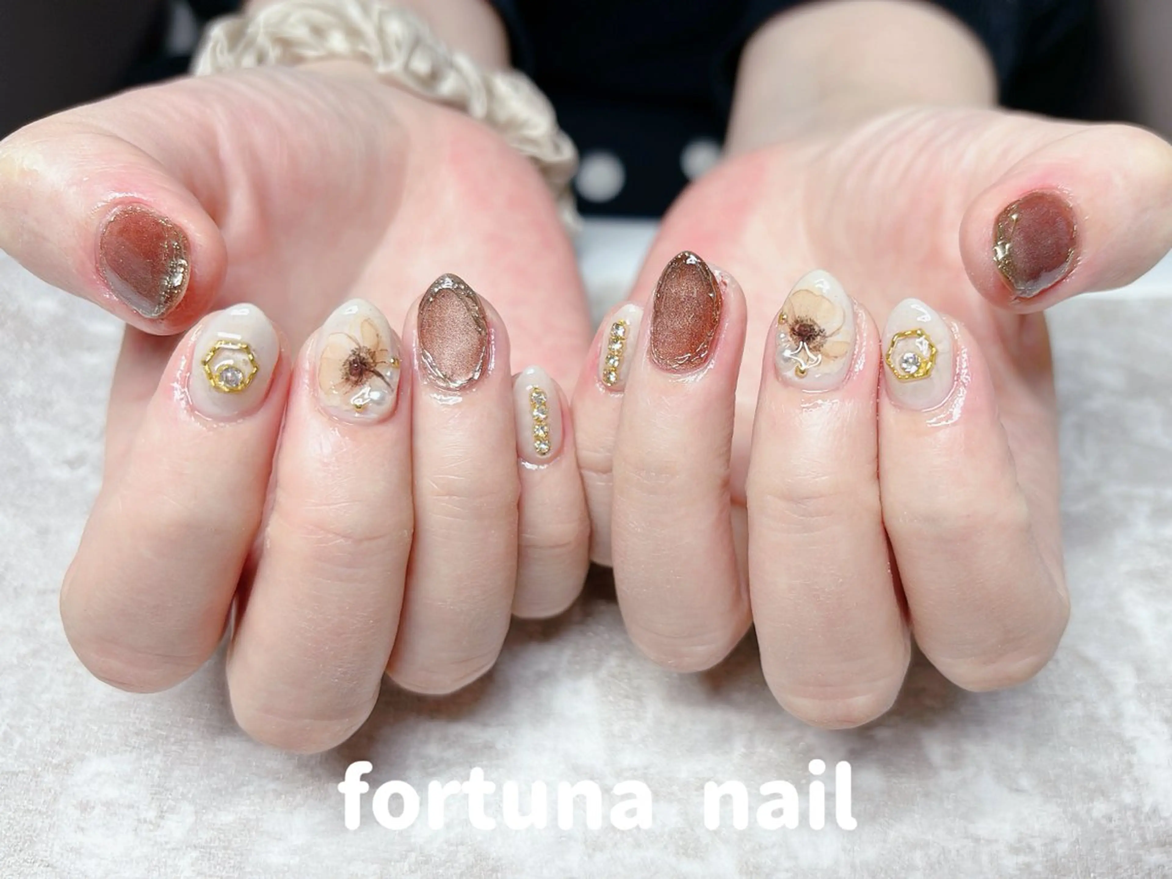 ネイル ハンドネイル ハンドケア Nail •Head スパFortunaのネイルデザイン