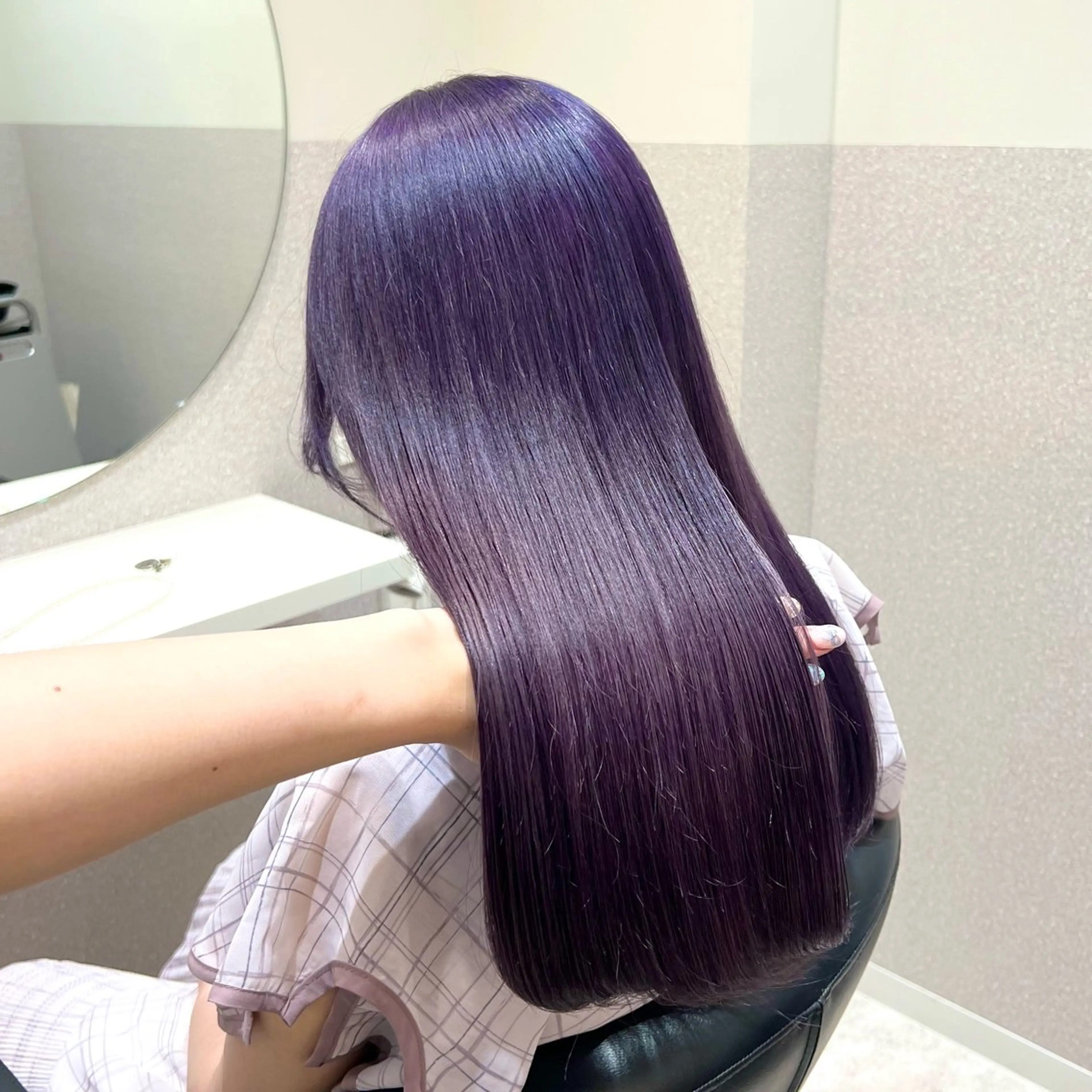 セミロング カラー ヘアカラー 🩵ブリーチカラー 🐈MIORI🩵のヘアスタイル