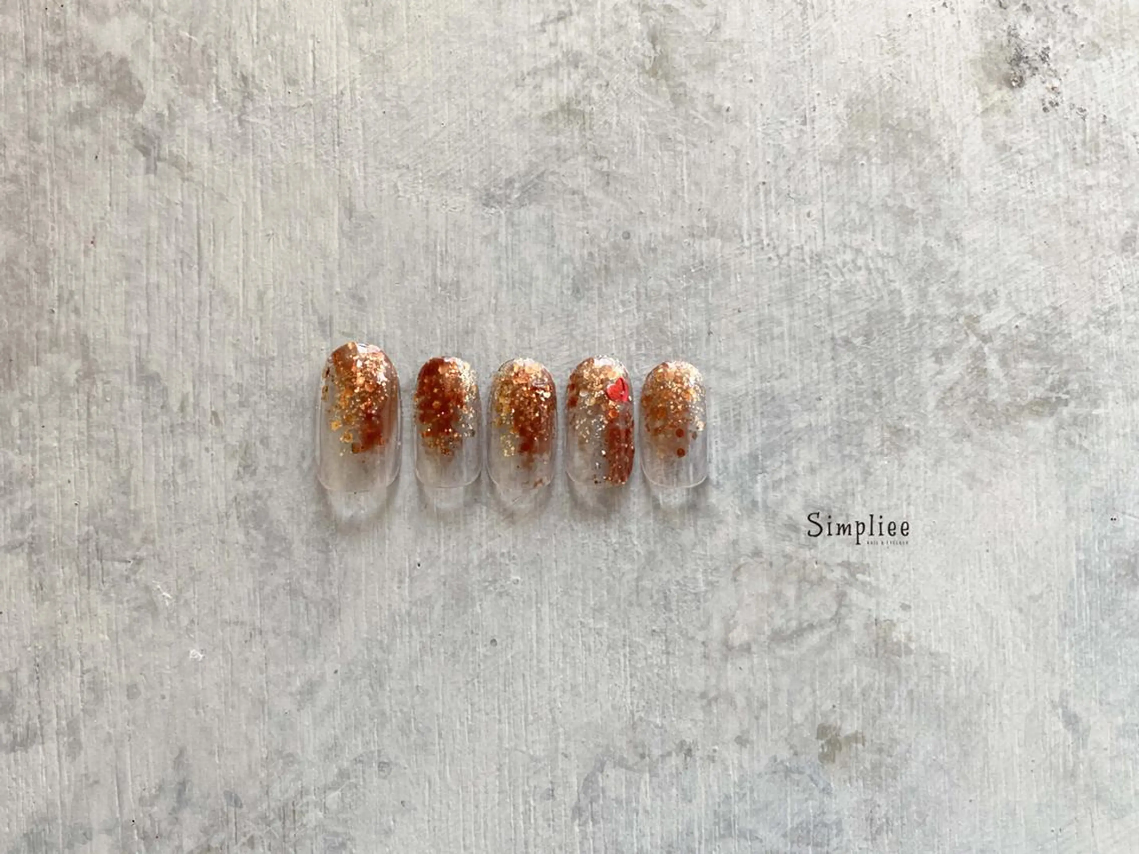 ネイル クリアネイル ニュアンスネイル Emi .K 西荻窪店のネイルデザイン