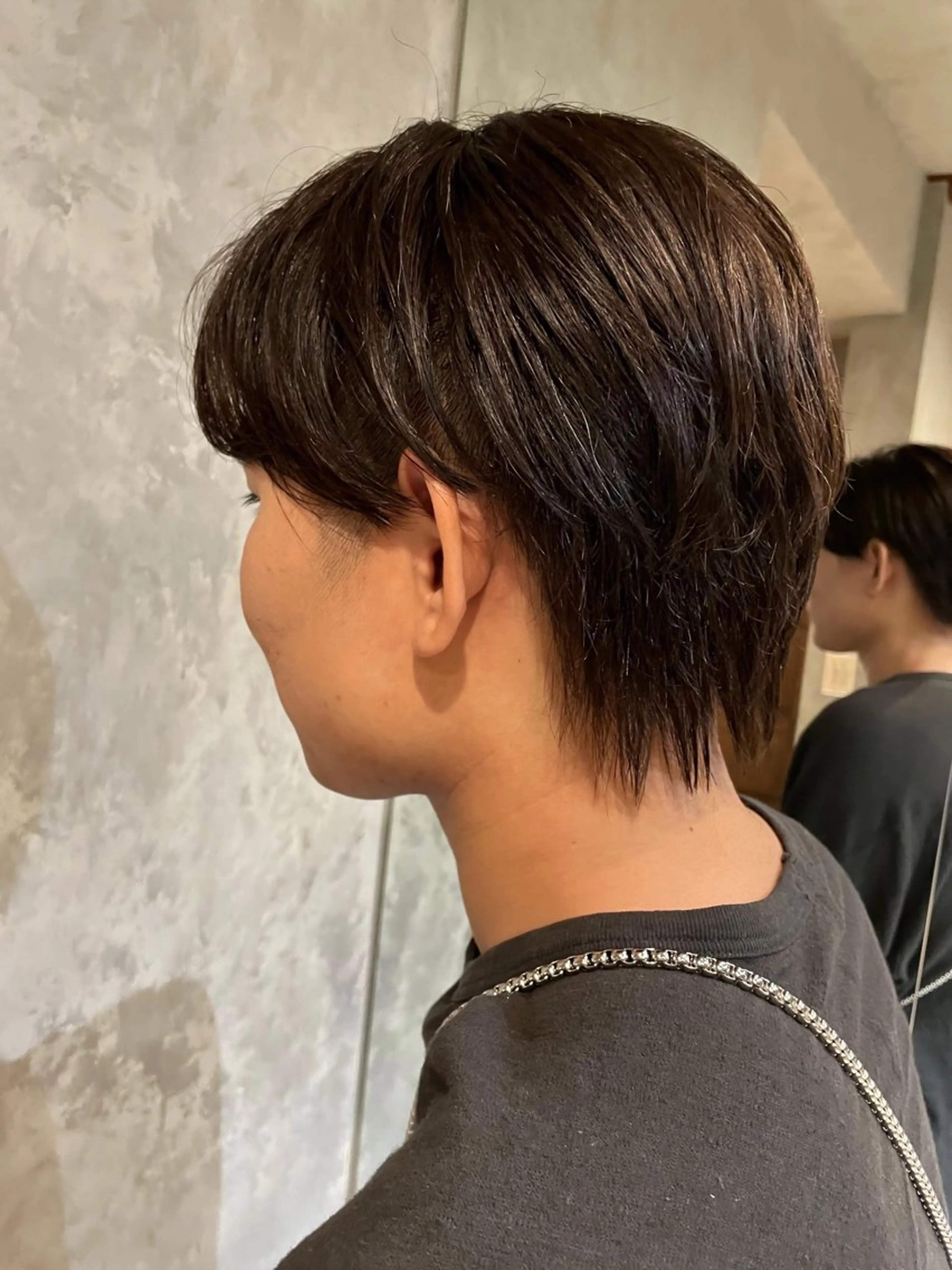 カラー メンズ 岩渕 春菜のヘアスタイル