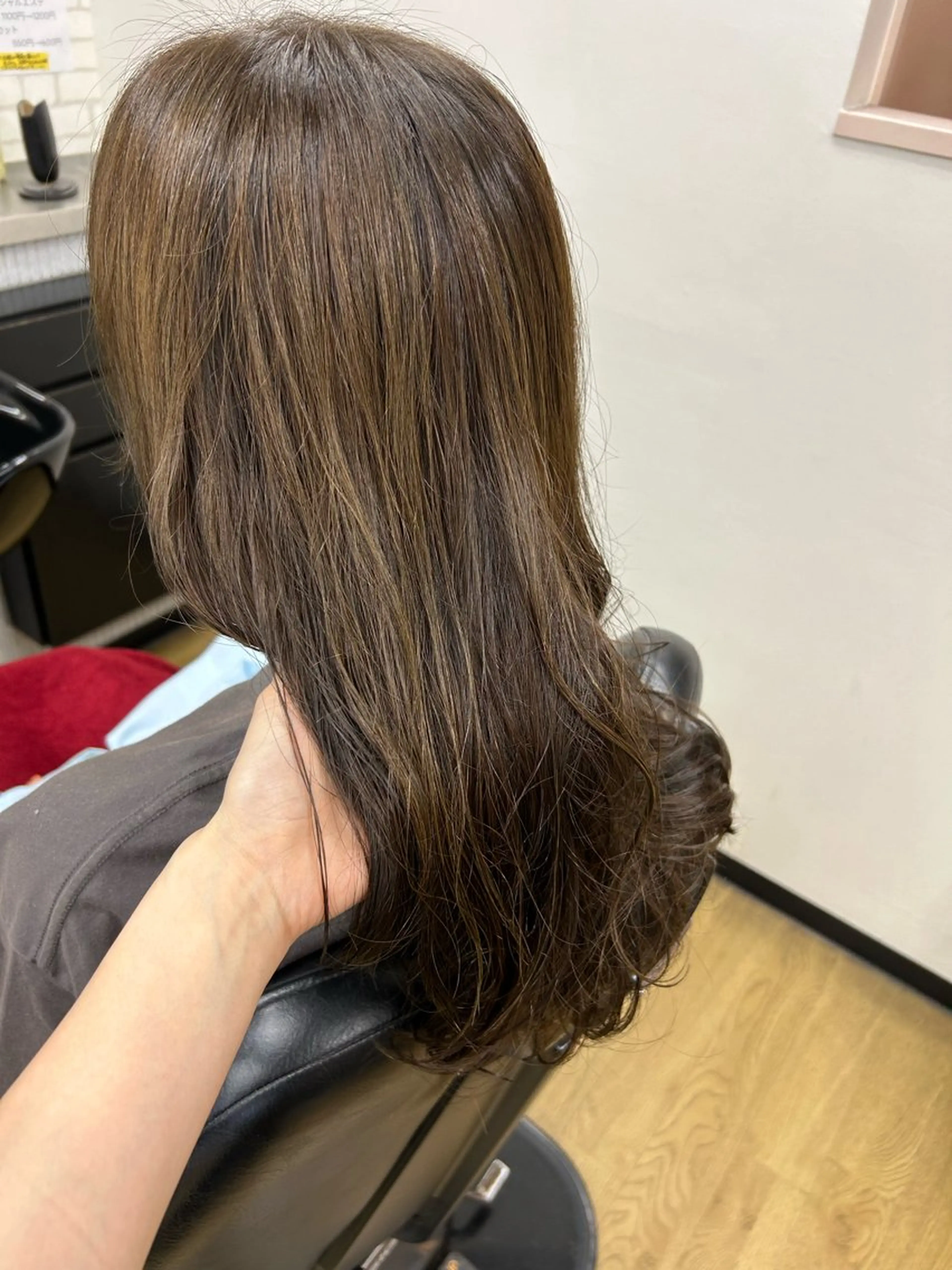 ロング カット ヘアカラー トリートメント Dream30 miyuのヘアスタイル