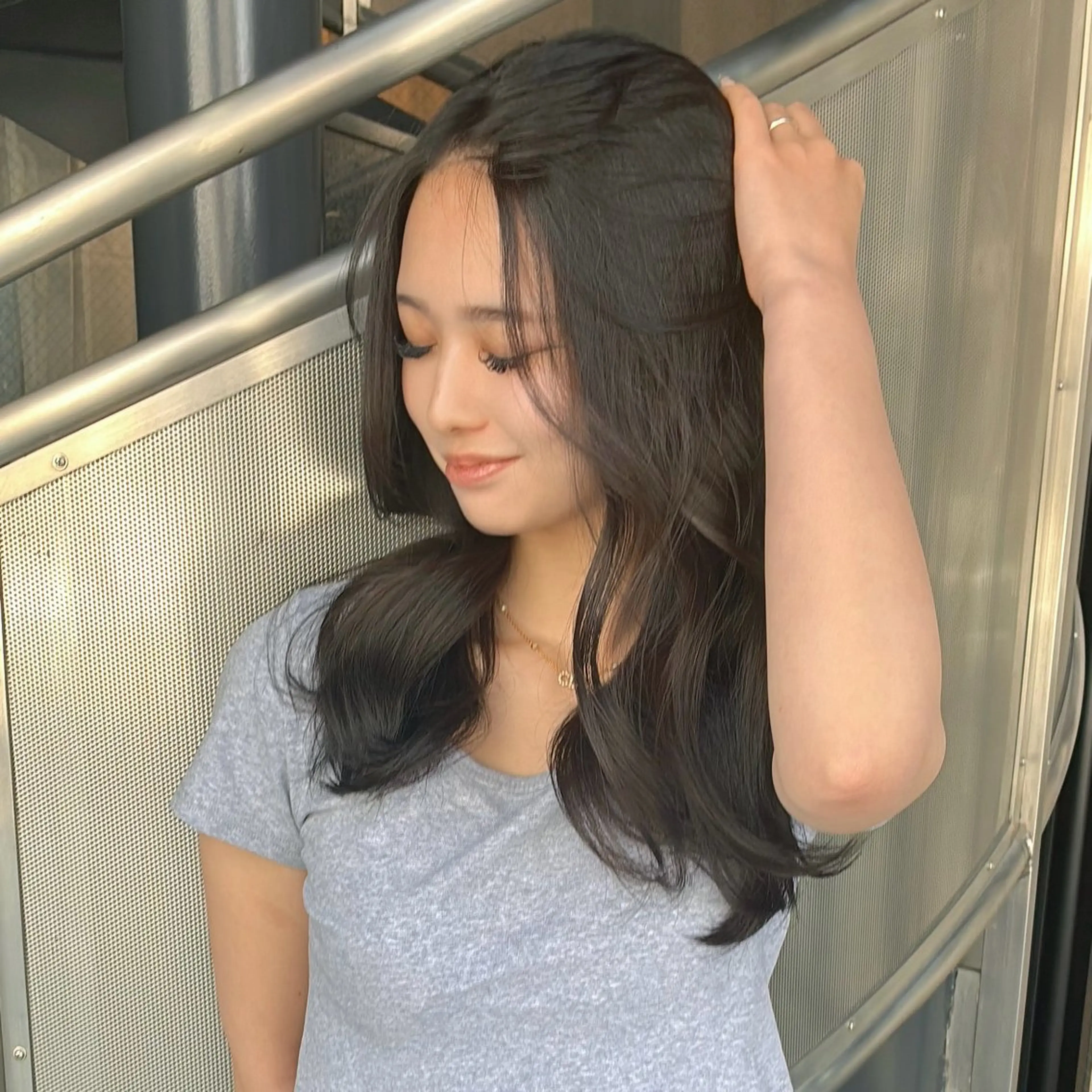 ロング レイヤーカット ロング 似合わせカット カット ヘアカラー calna 古賀 菜摘のヘアスタイル