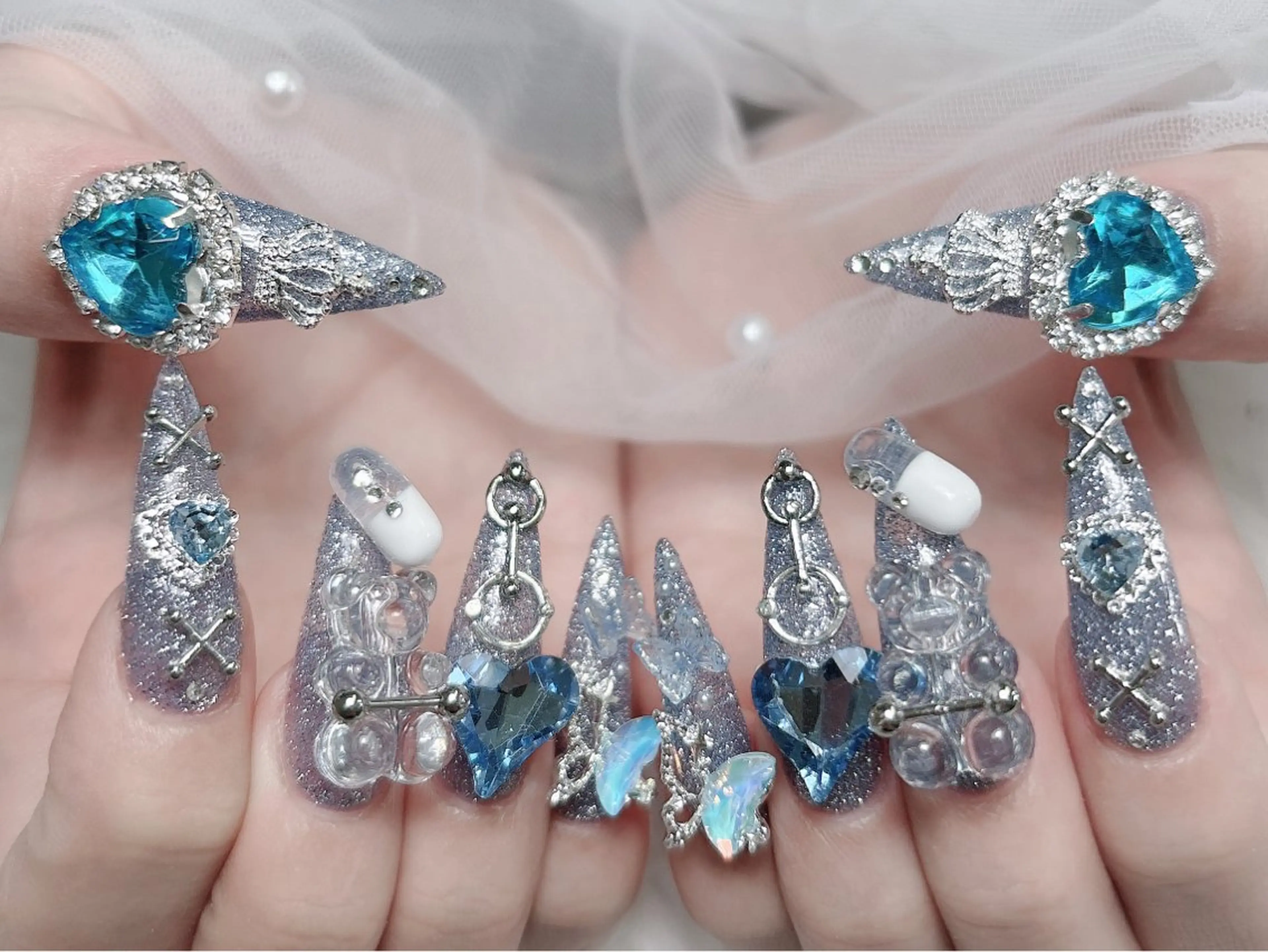 ネイル キラキラネイル スカルプネイル ハンドネイル MoMoA Nail ネイル長さ出し専門店のネイルデザイン