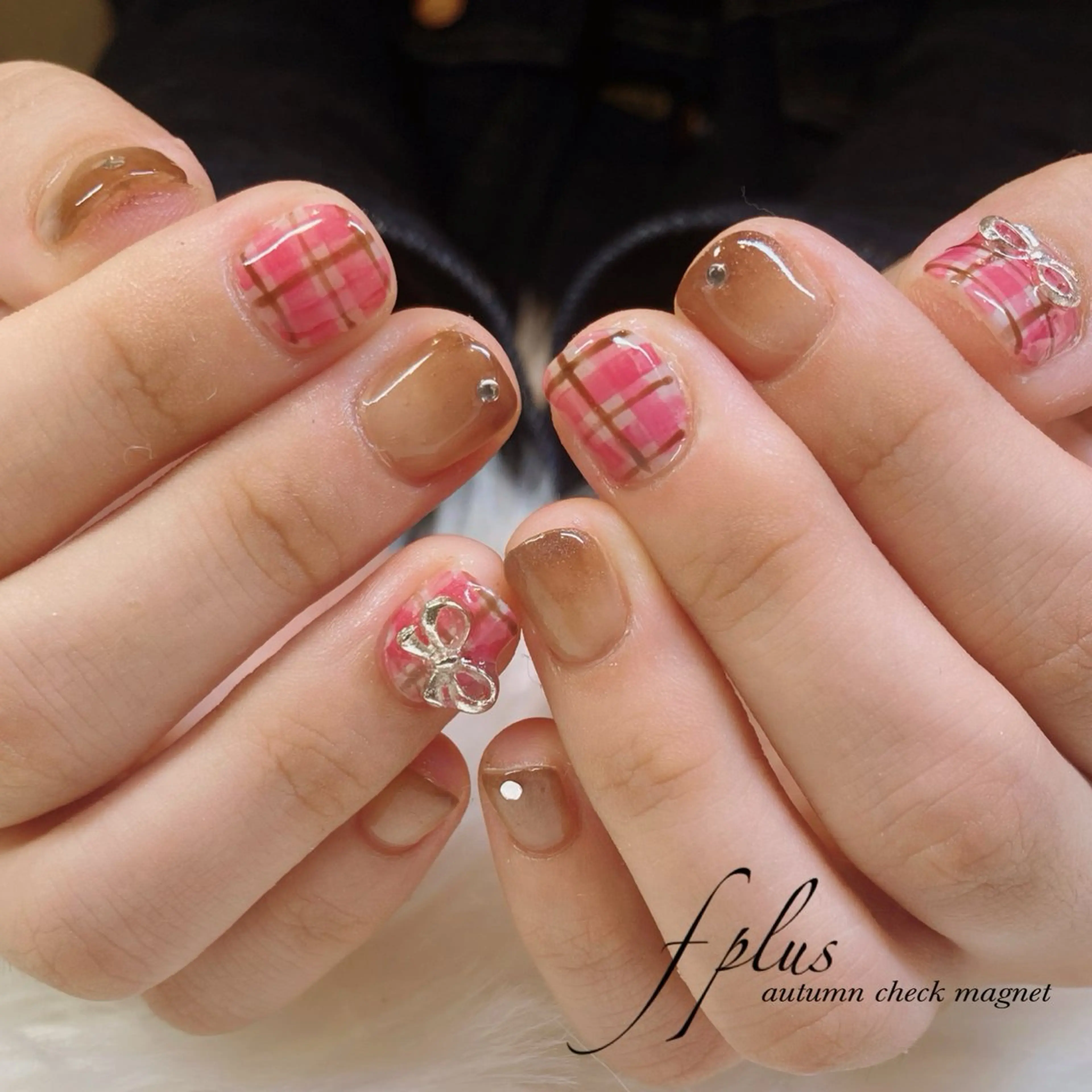ネイル ブラウン グラデーション ハンドネイル kanako nail🌷のネイルデザイン
