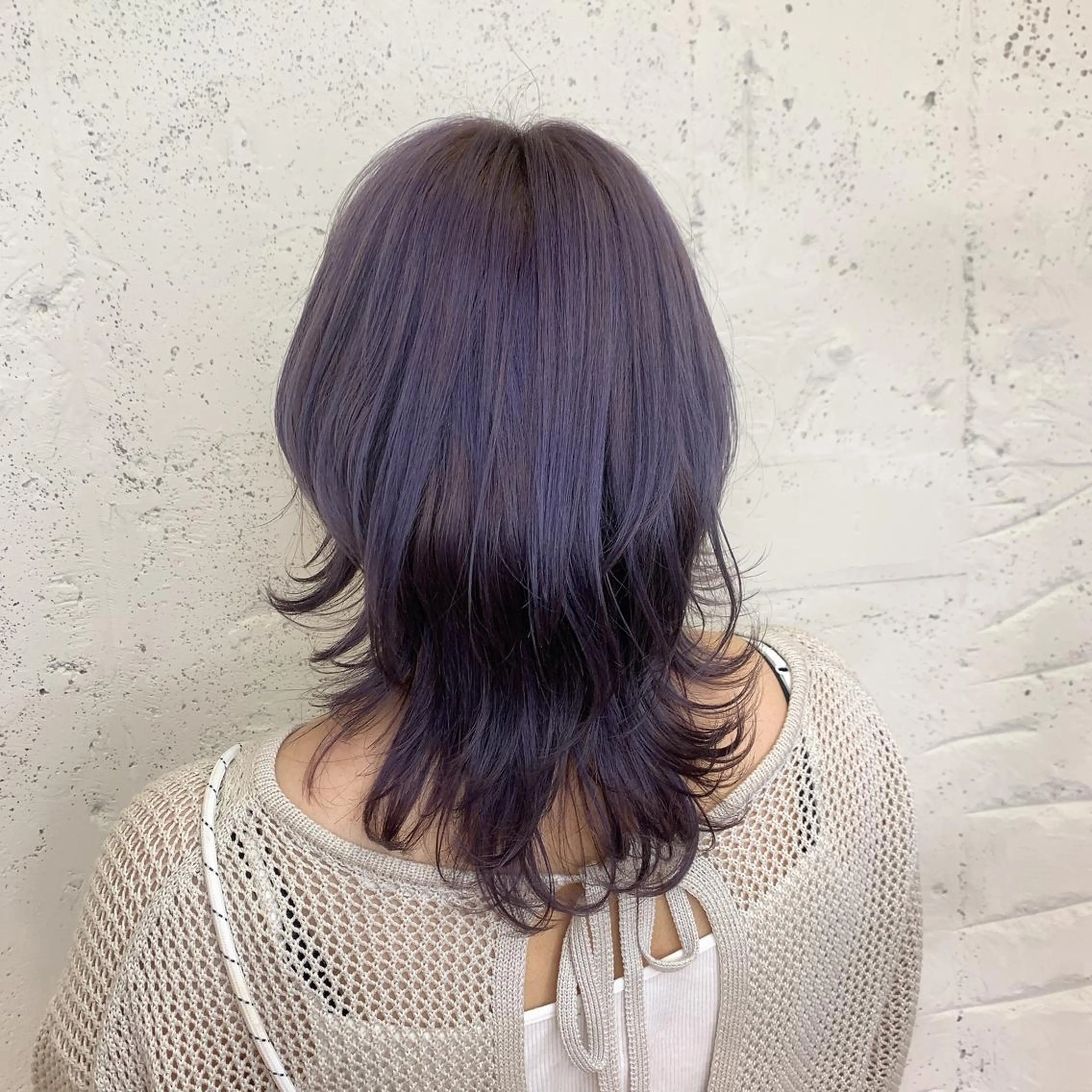 ミディアム カラー カット ヘアカラー 透明感ハイトーン🦄 キラ🌈のヘアスタイル