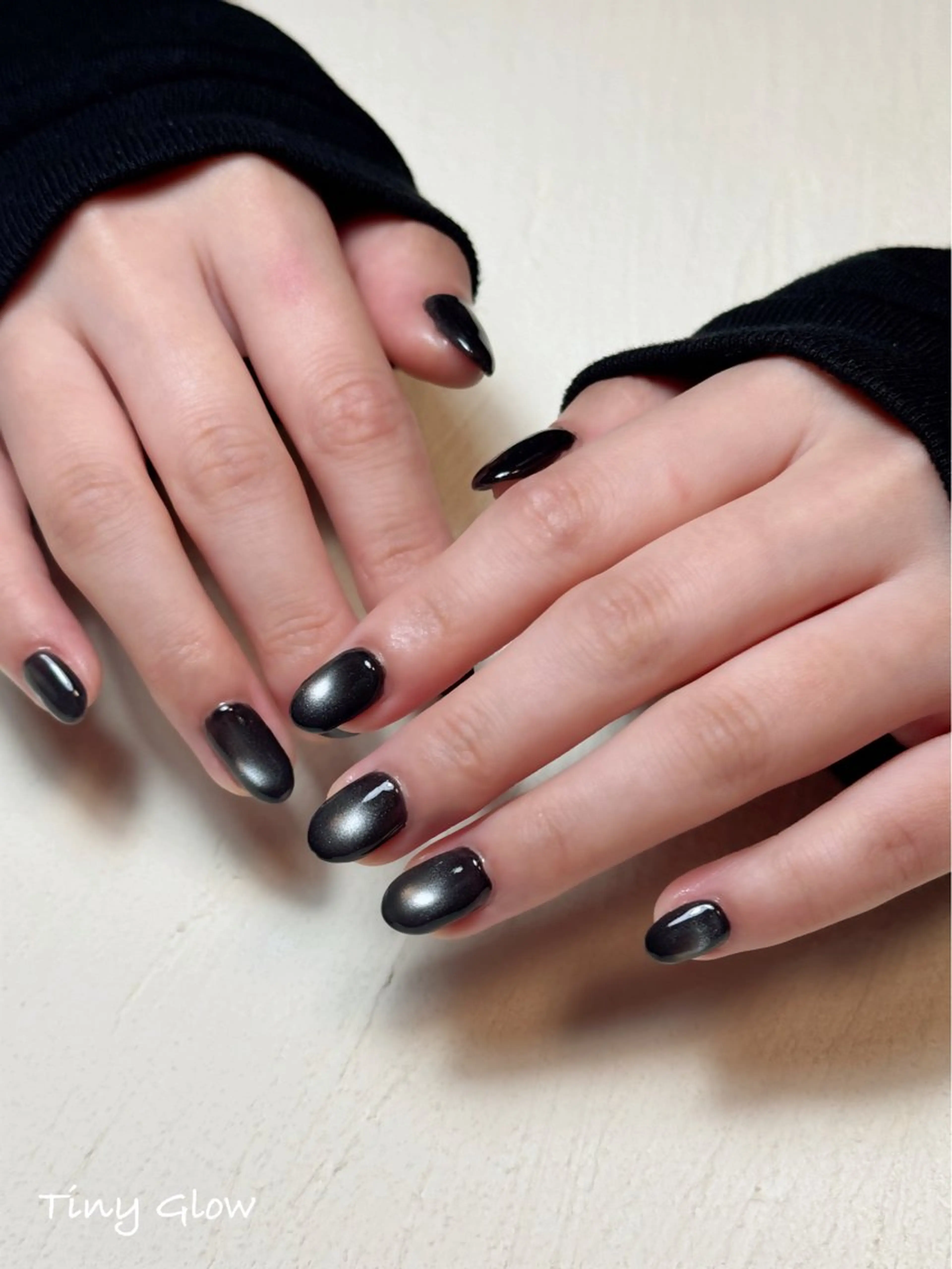 ネイル ハンドネイル Tiny Glowのネイルデザイン