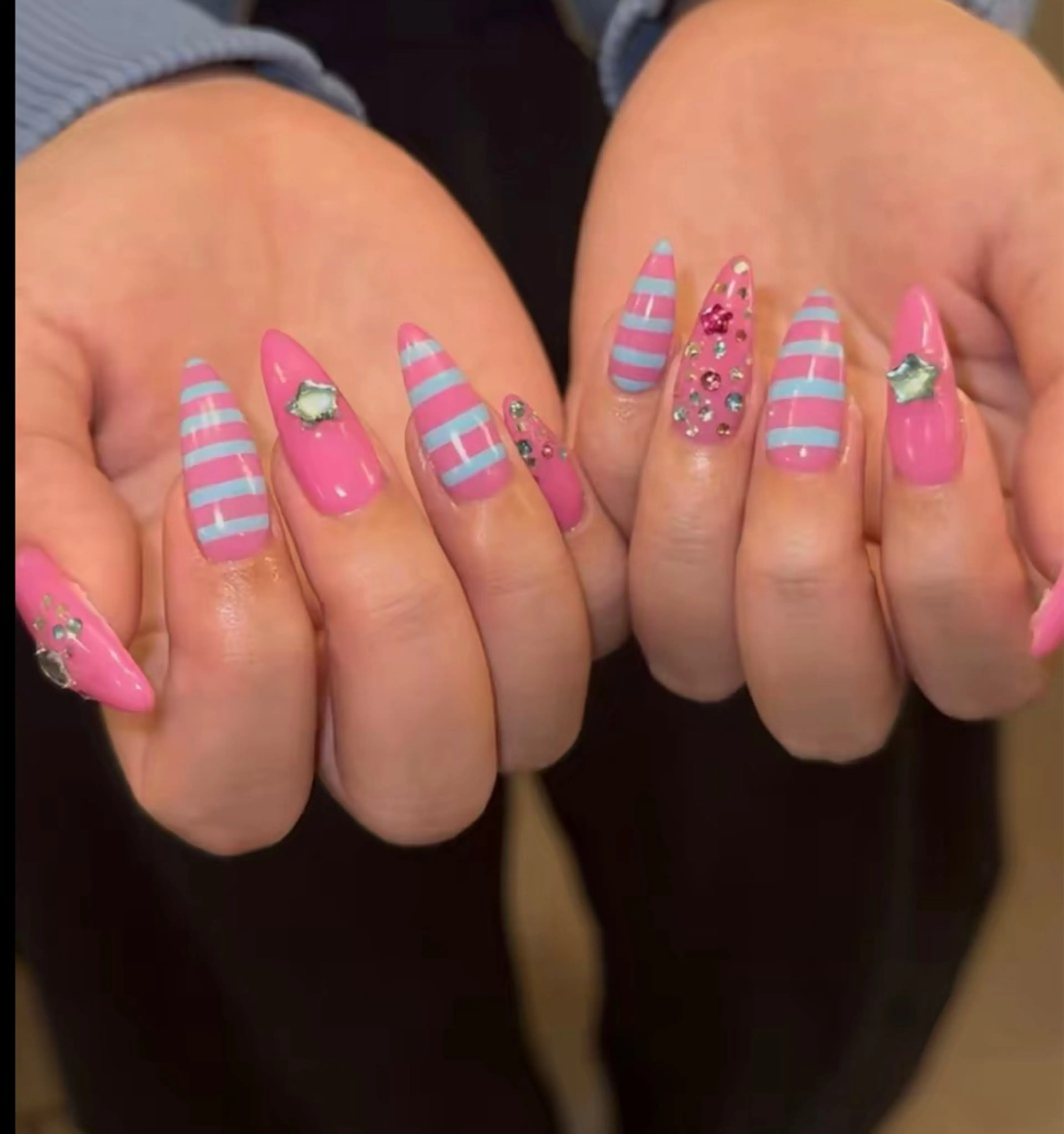 ネイル NiJi Nailsのネイルデザイン