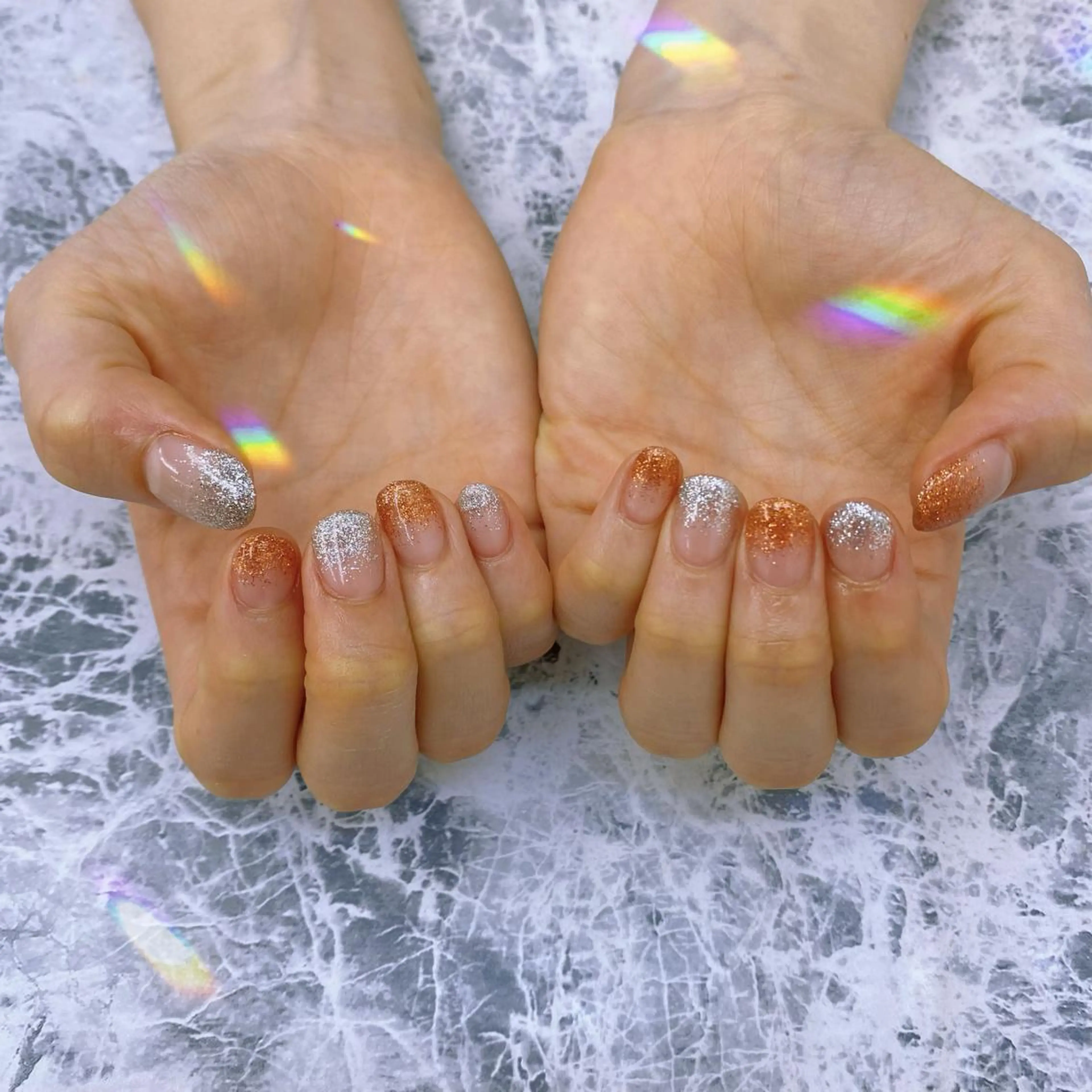 ネイル ラメ(グリッター) ラメグラデーション F. Neneのネイルデザイン