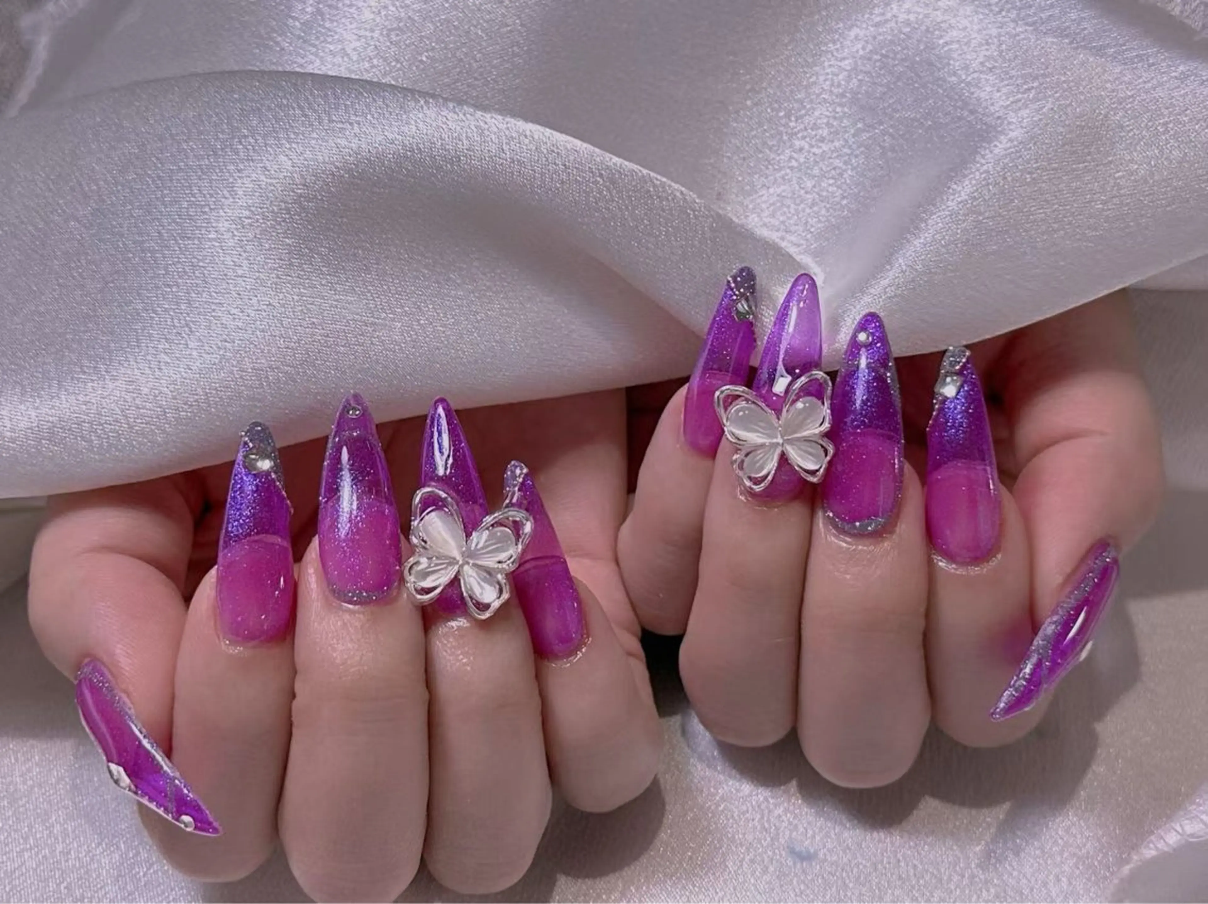 ネイル 長さ出し専門店 RIRIのネイルデザイン