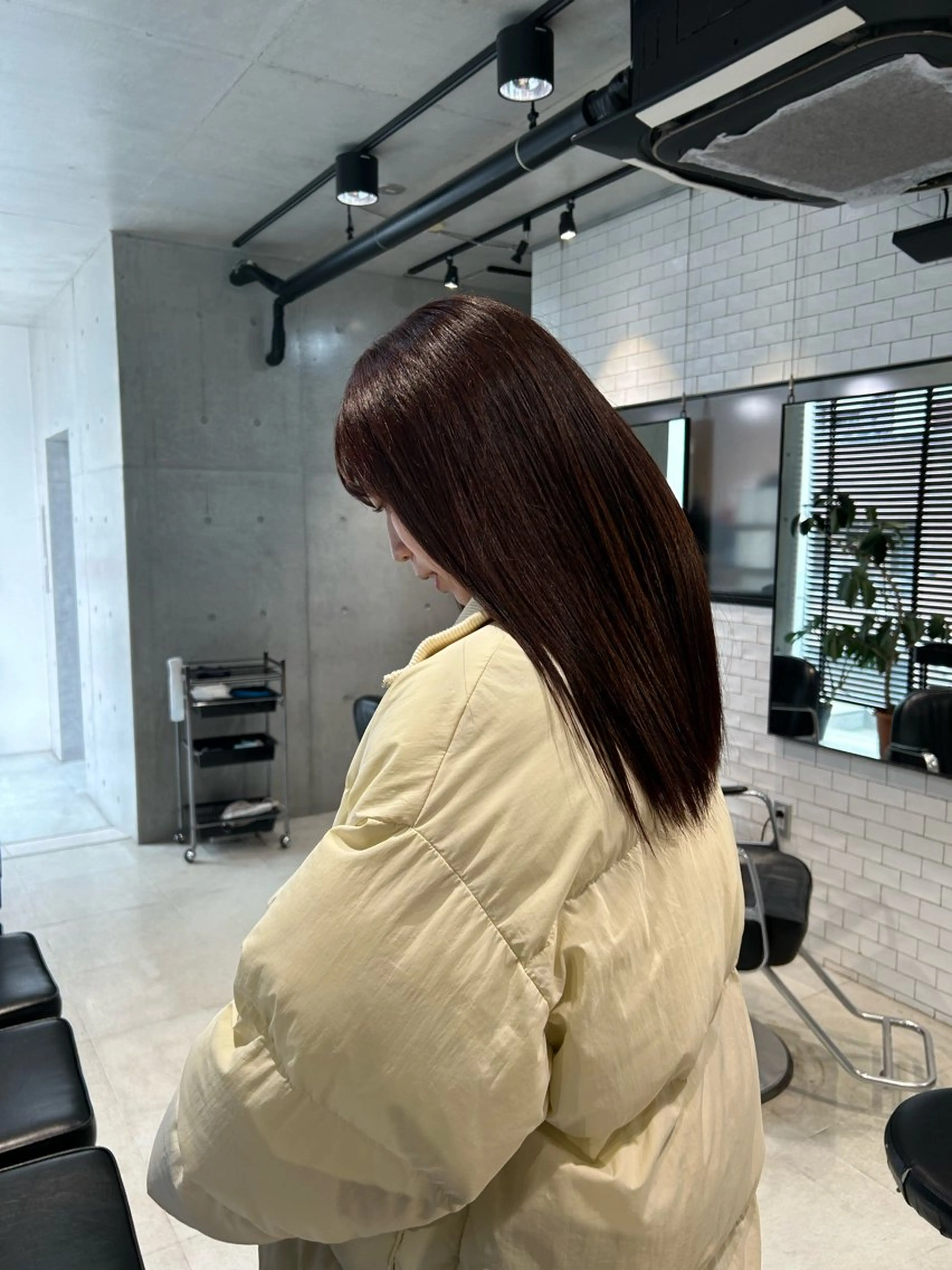 ロング カラー ヘアアレンジ ヘアカラー トリートメント ボブ艶モテカラー🫧 カリンのヘアスタイル