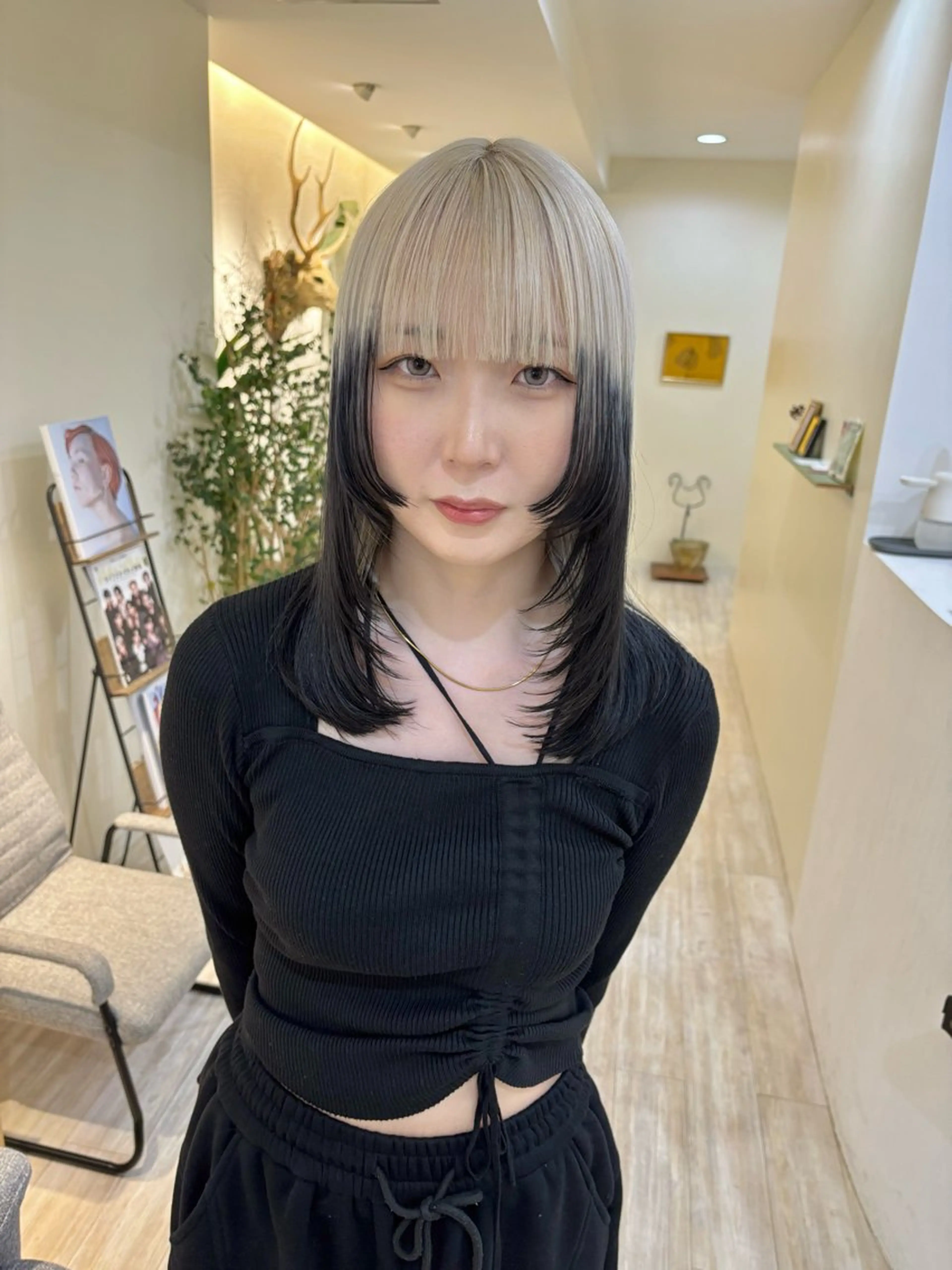 セミロング カラー くさかみさき🌼暖色 /耳つぼ/オタク🌼のヘアスタイル