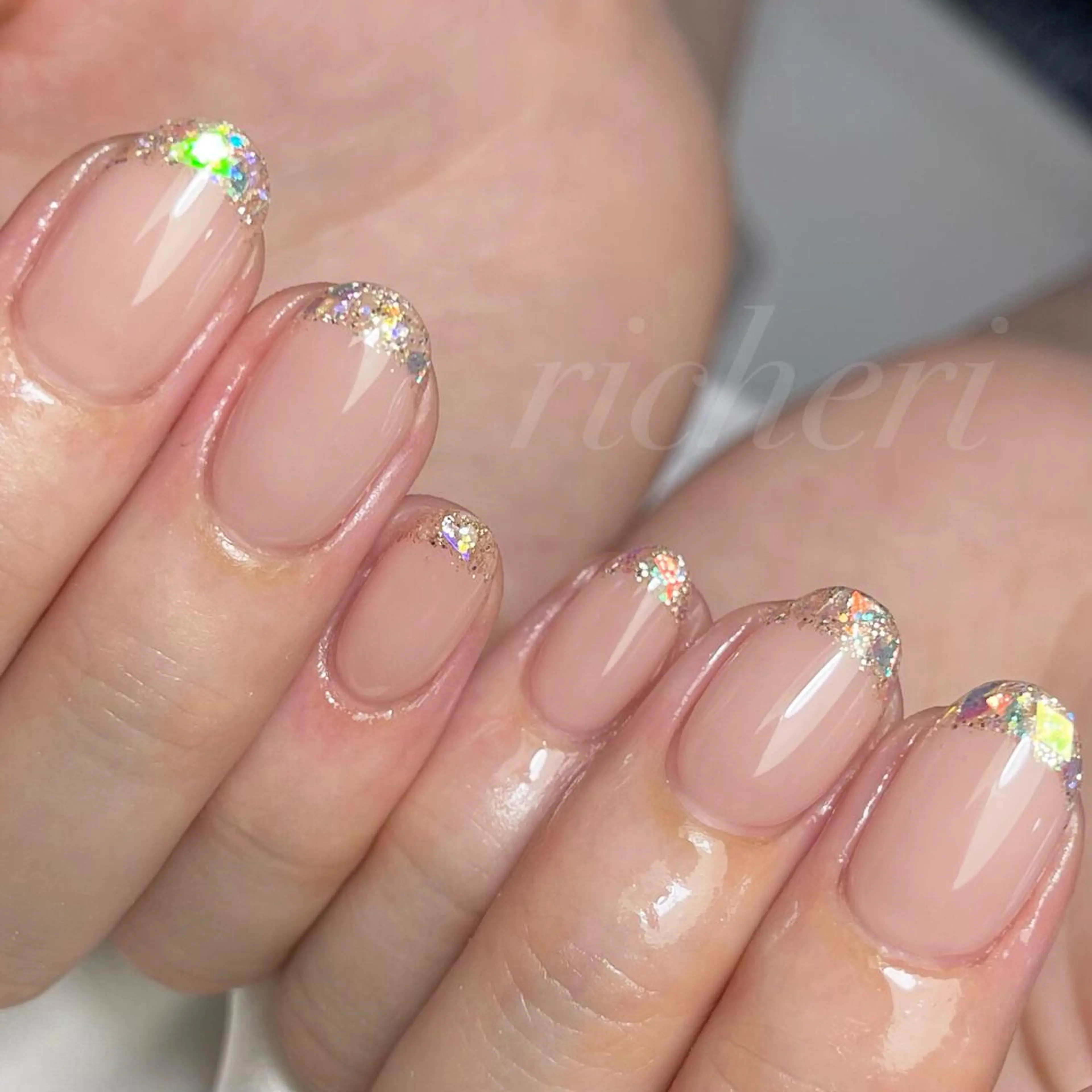 ミディアム ネイル ハンドネイル richeri beautyのエステ・リラクイメージ