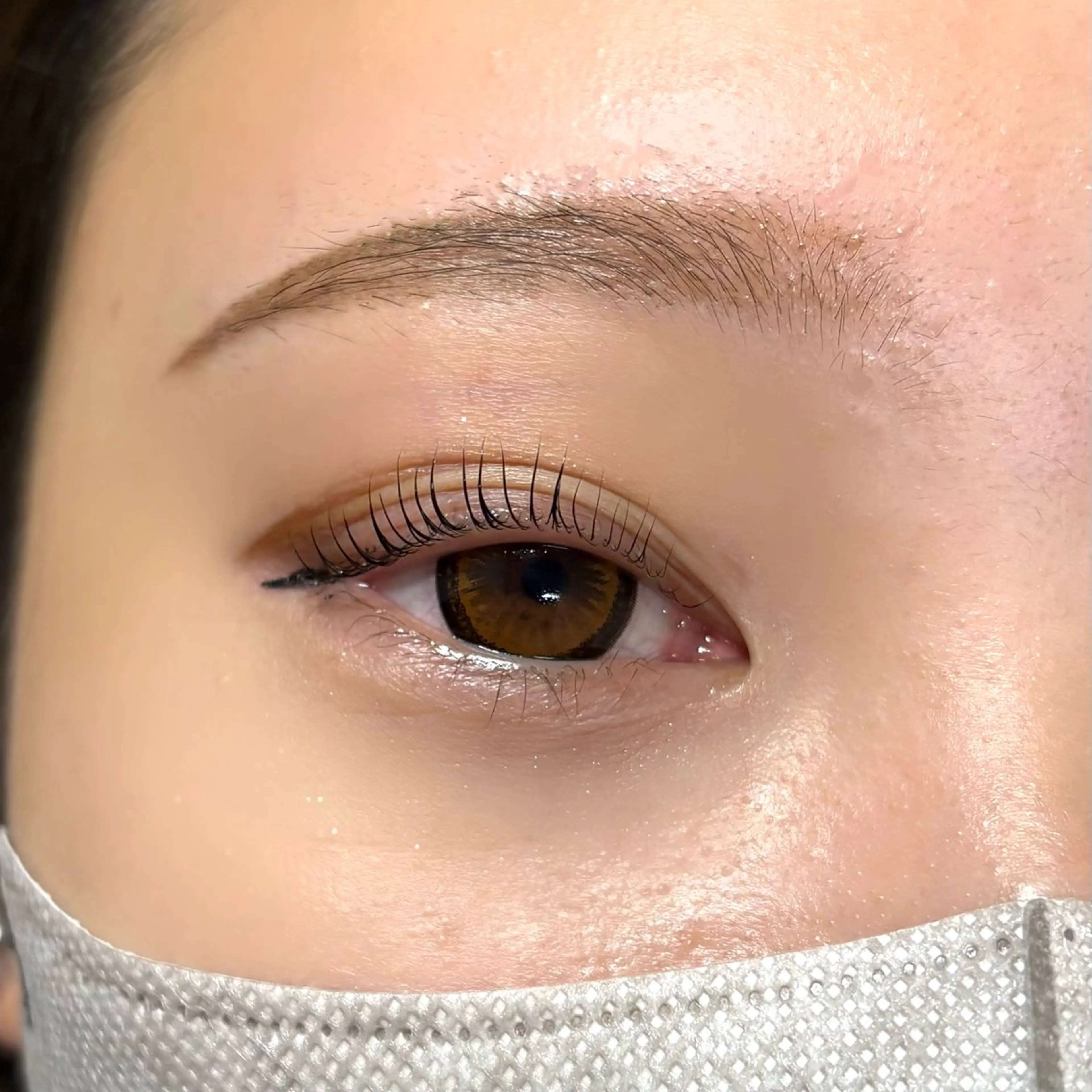 マツエク・マツパ パリジェンヌラッシュリフト MAQUIA 藤島の眉毛・アイブロウイメージ