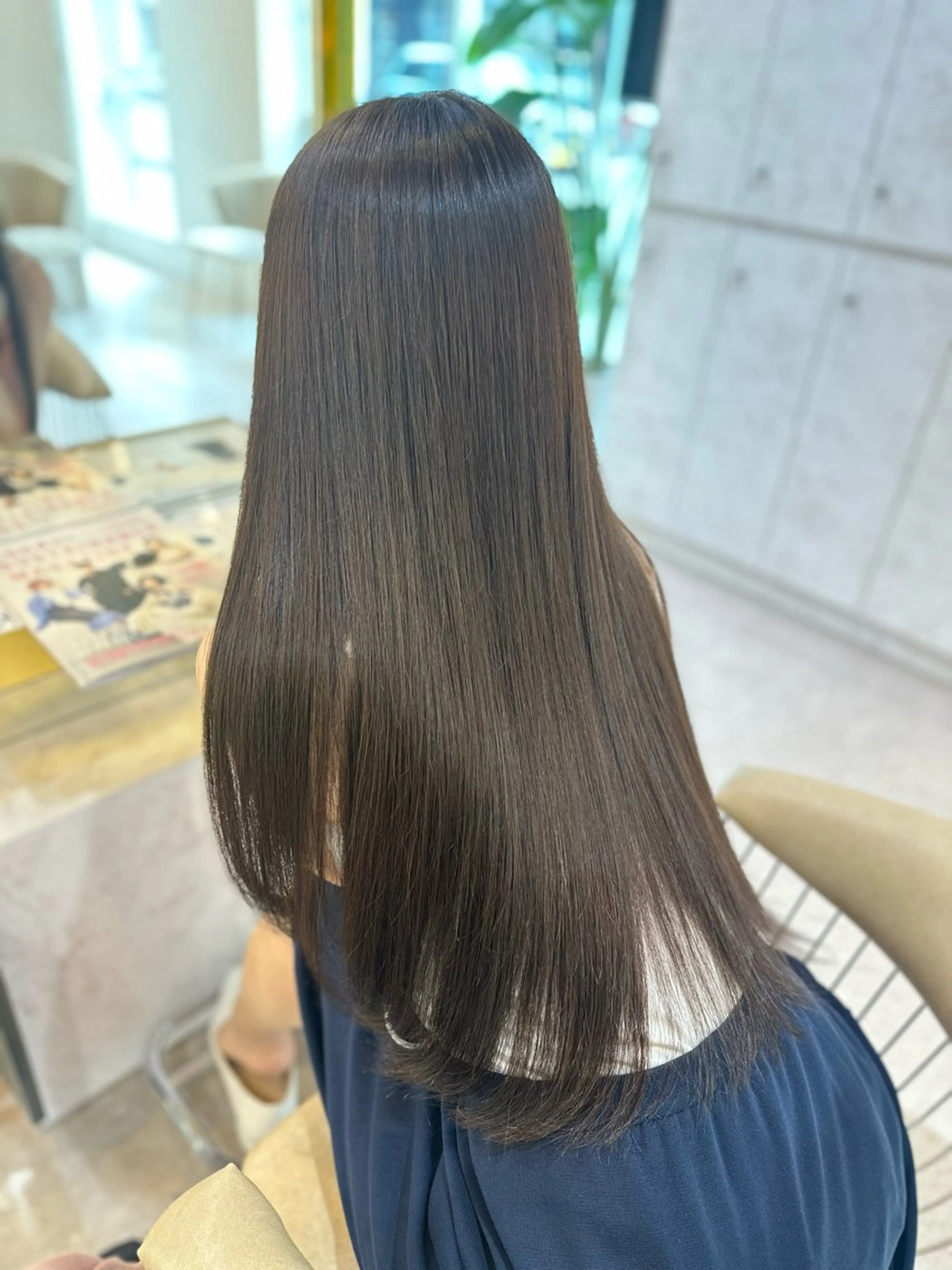 ロング カラー カット ヘアカラー トリートメント Akane レイヤー/艶カラーのヘアスタイル