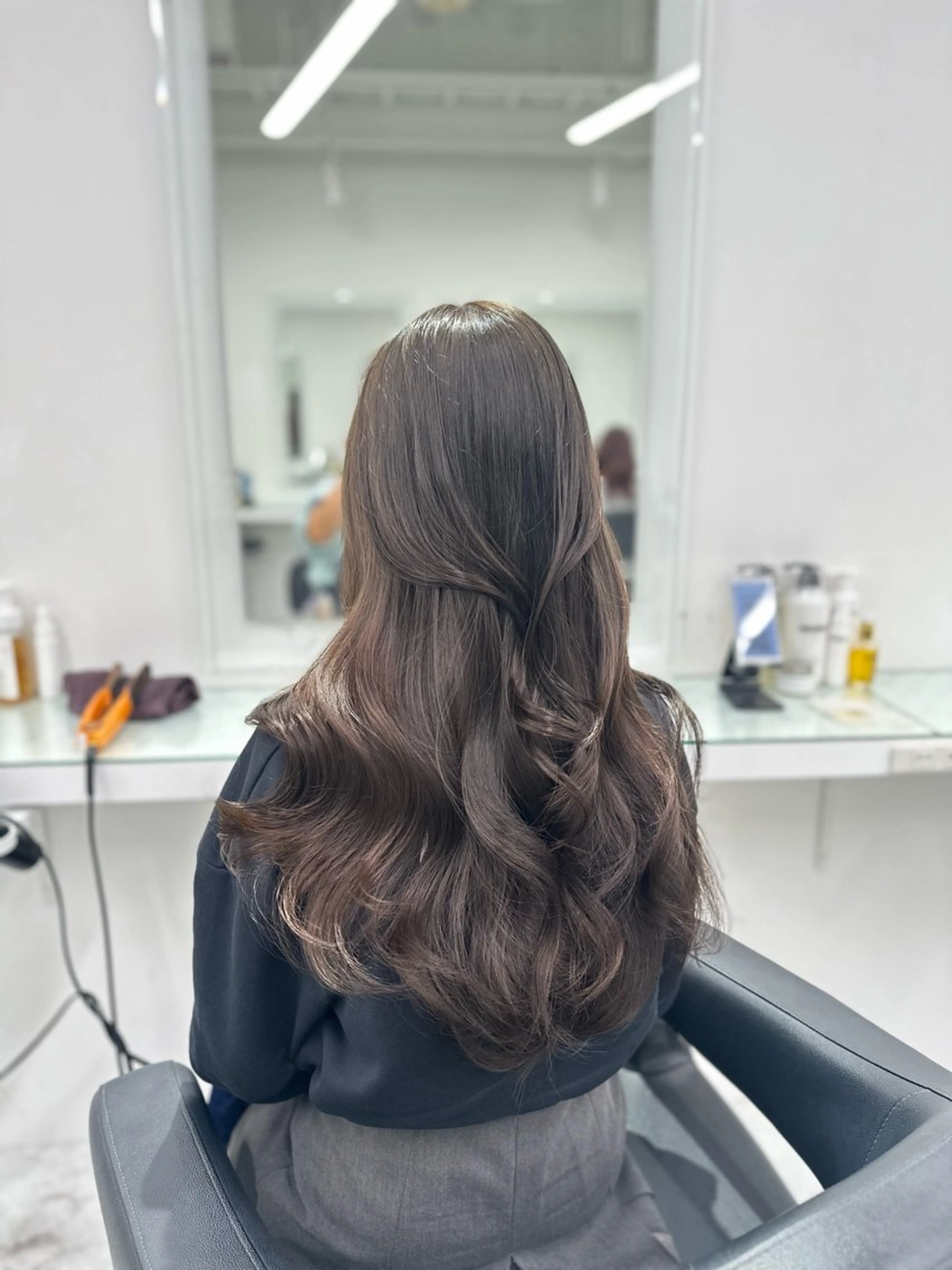 ロング カラー ヘアカラー トリートメント ヘッドスパ ヘアセット ❄最強かわいいカラー ❄️MINA❄️のヘアスタイル