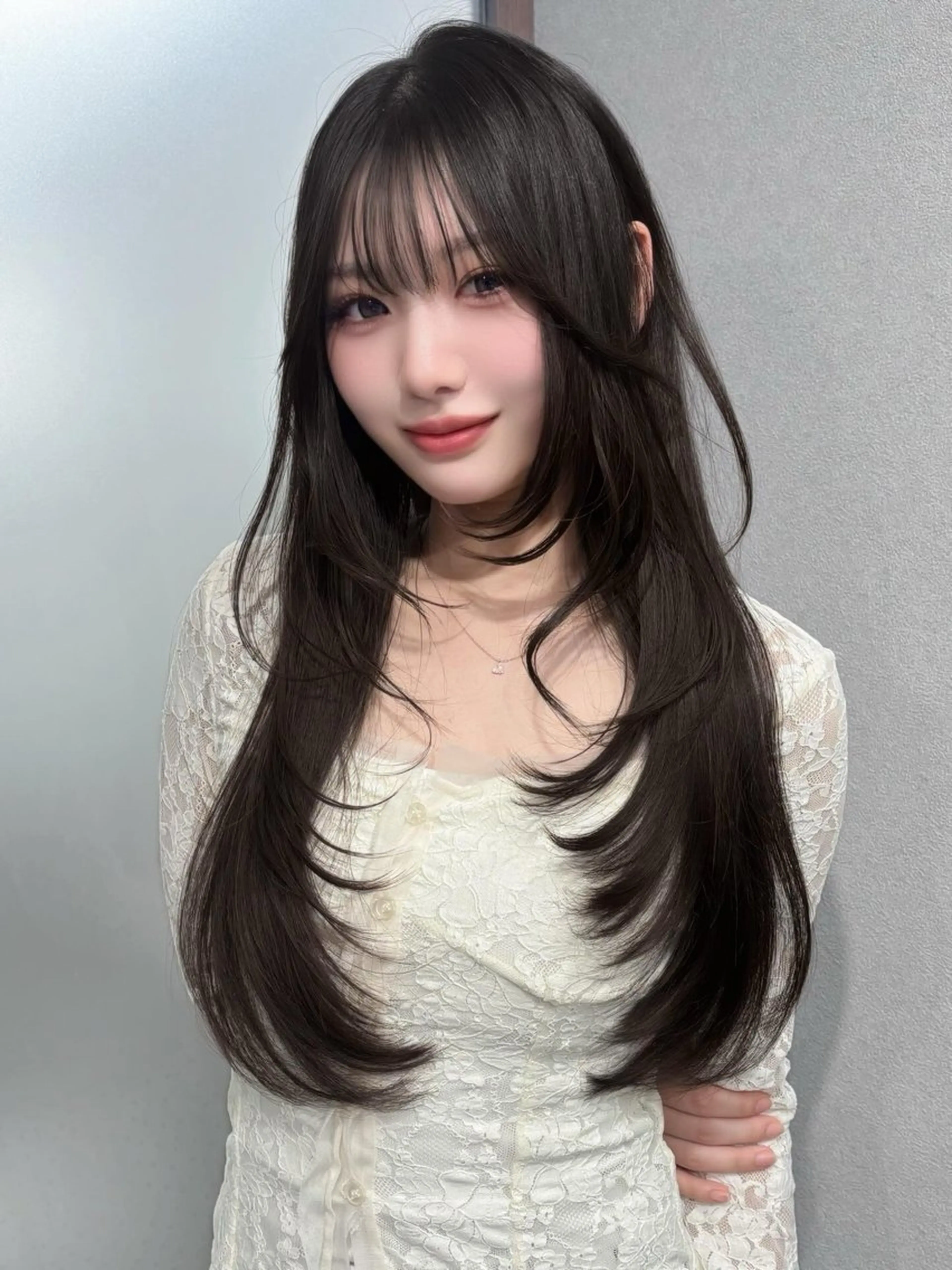 ロング カラー ベージュカラー ブリーチ ダブルカラー ラベンダーカラー ラベンダーベージュ カット ヘアカラー トリートメント 友田 那都のヘアスタイル