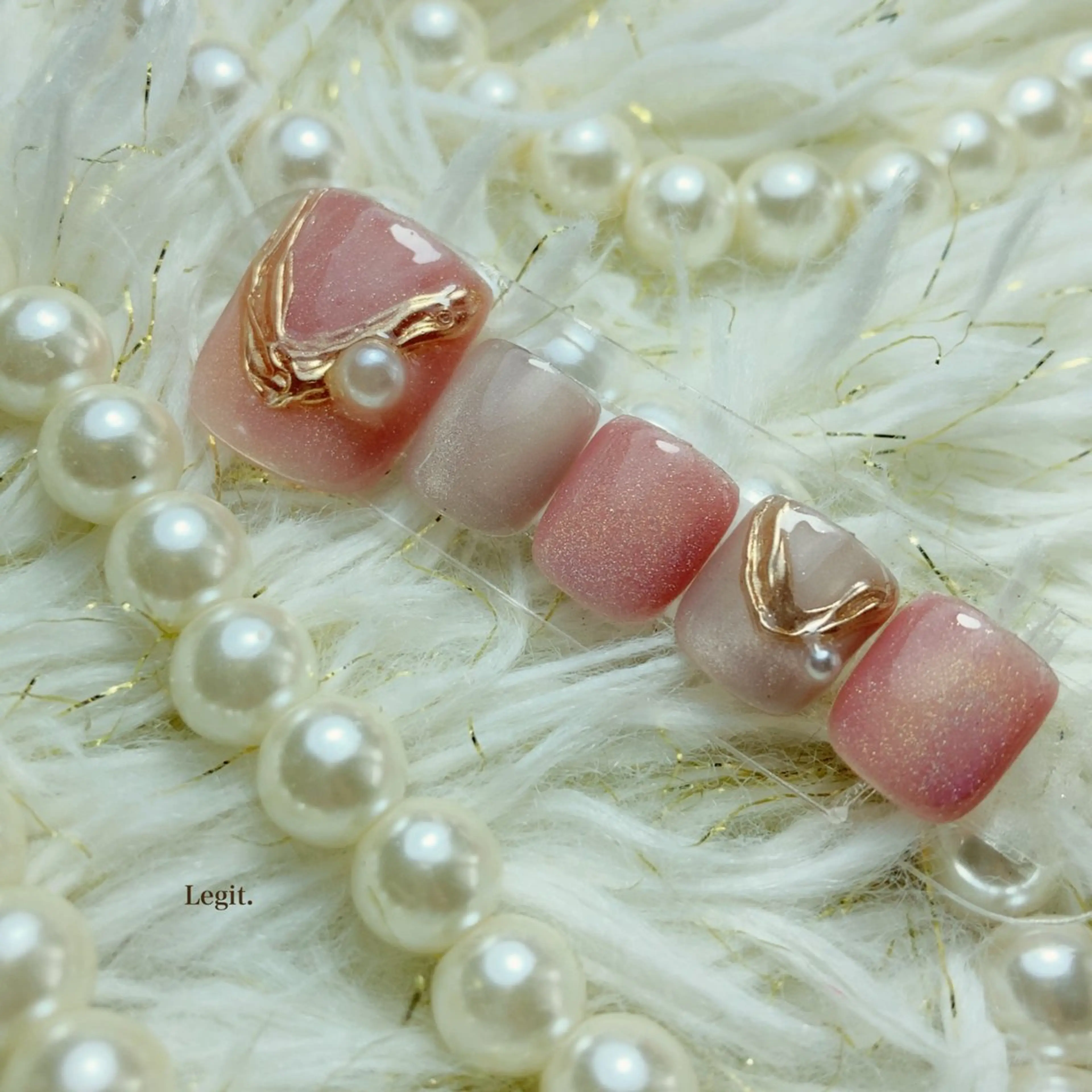 ネイル Legit nail salonのネイルデザイン